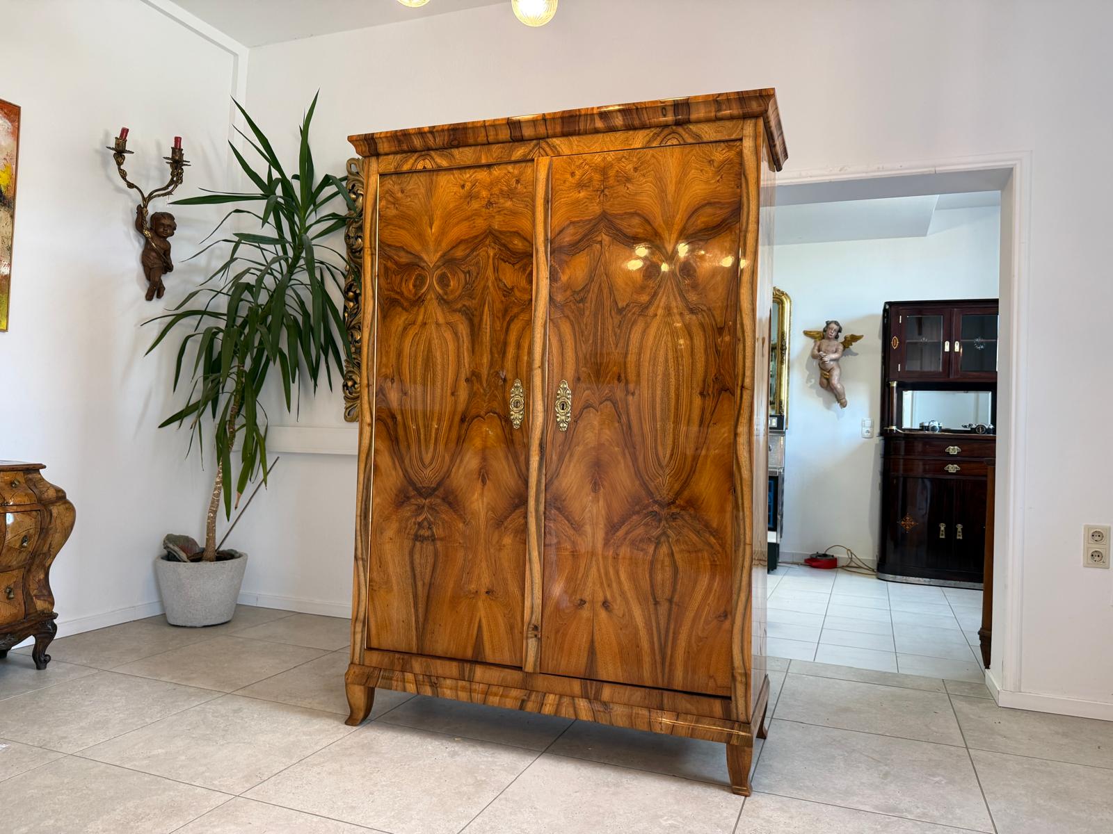 Sale Restaurierter Hallenschrank Biedermeier Schrank Kasten Antiquität D1178