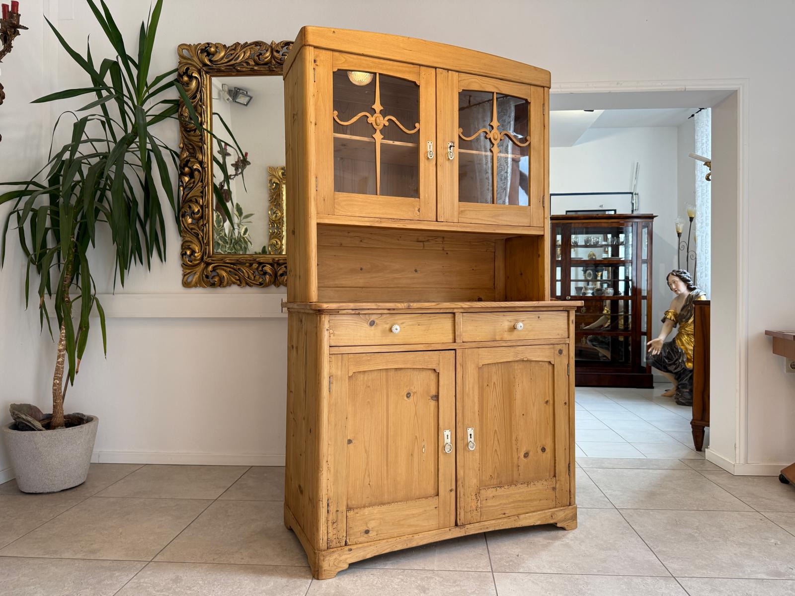 Restaurierte Jugendstil Küchenschrank Vitrinenschrank Bauernschrank G2124