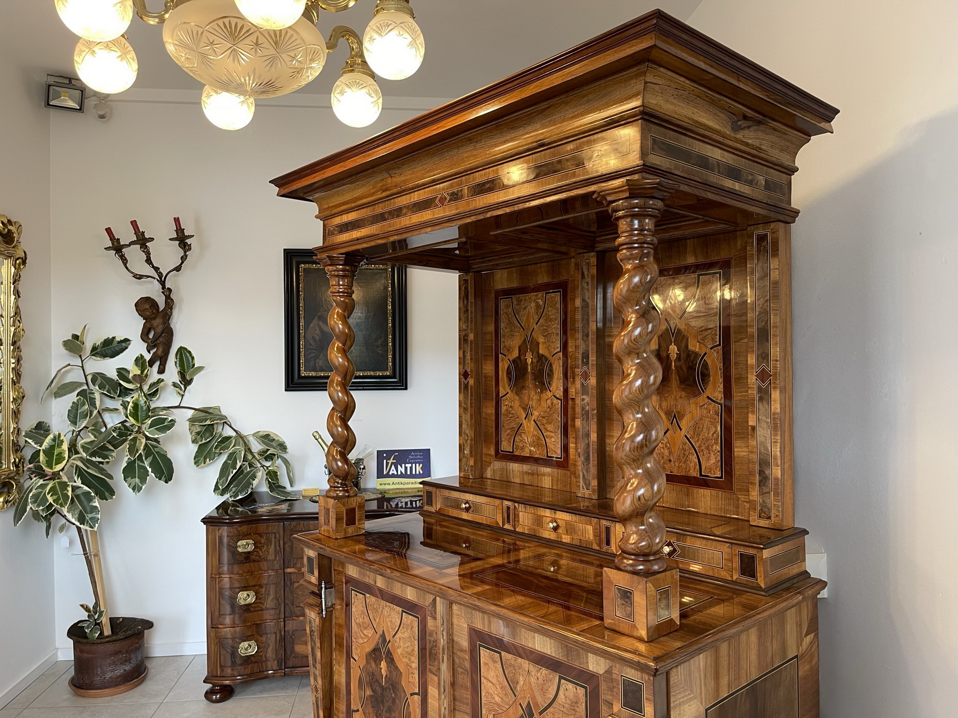 bauernschrank-bauernmoebel_131 Barock Sekretär Tabernakel Antiquität Stollenschrank mit Vollsäulen B1636