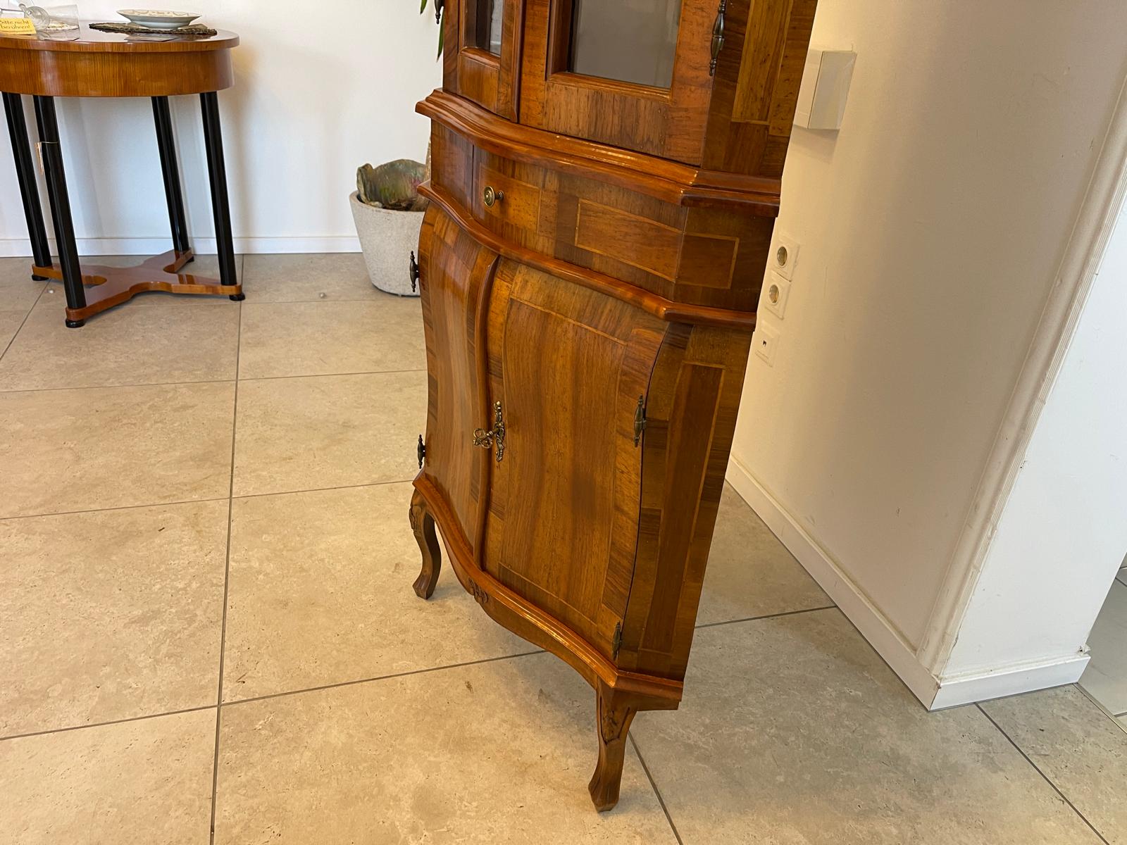 Traum Vitrine im Barockstil Eckvitrine Eckschrank G1262