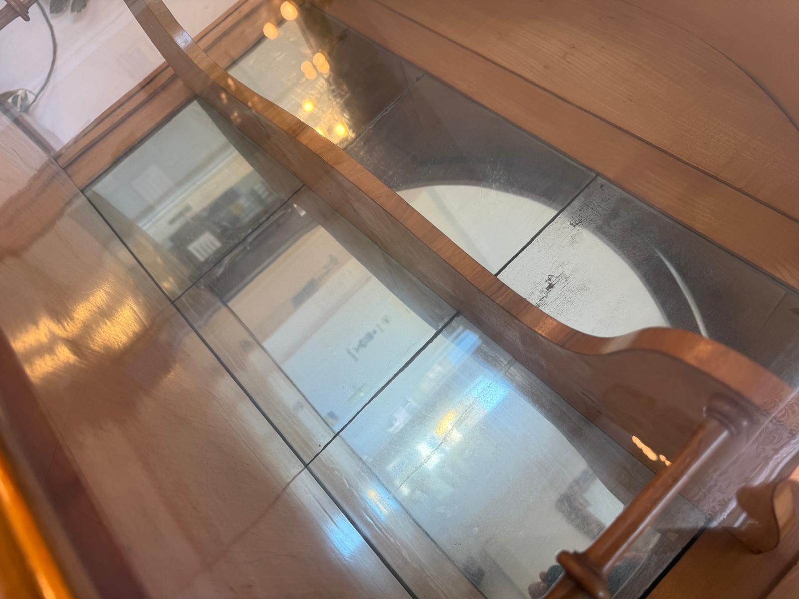 Spätbiedermeier Vitrine Bücherschrank Nussholz Original D2326