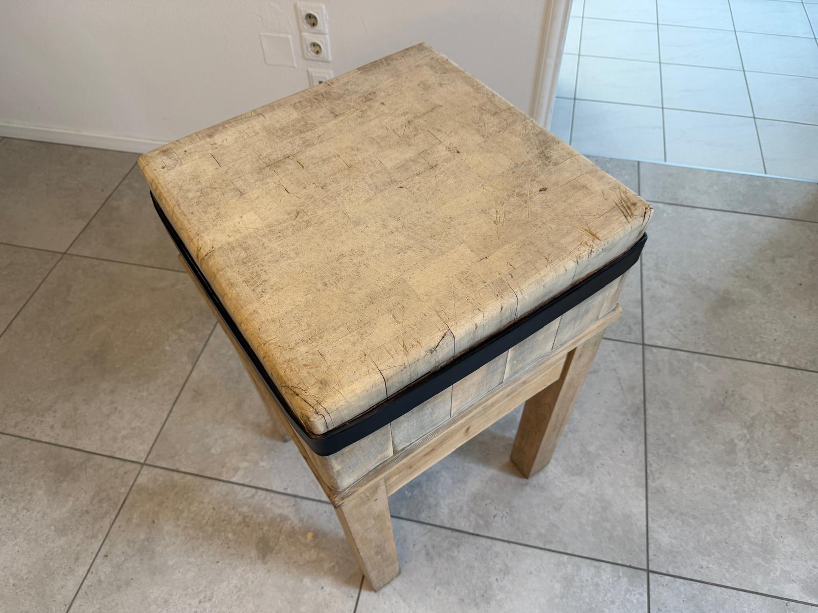 Ländlicher Bauerntisch Hacktisch Tisch Beistelltisch Antik G2263