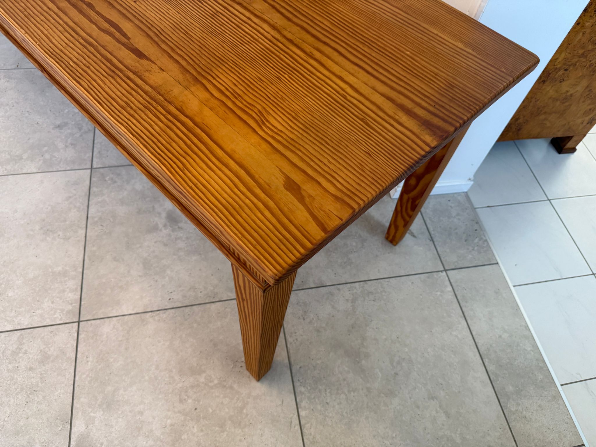 Uriger Bauerntisch Tafeltisch Hüttentisch Naturholztisch G1923