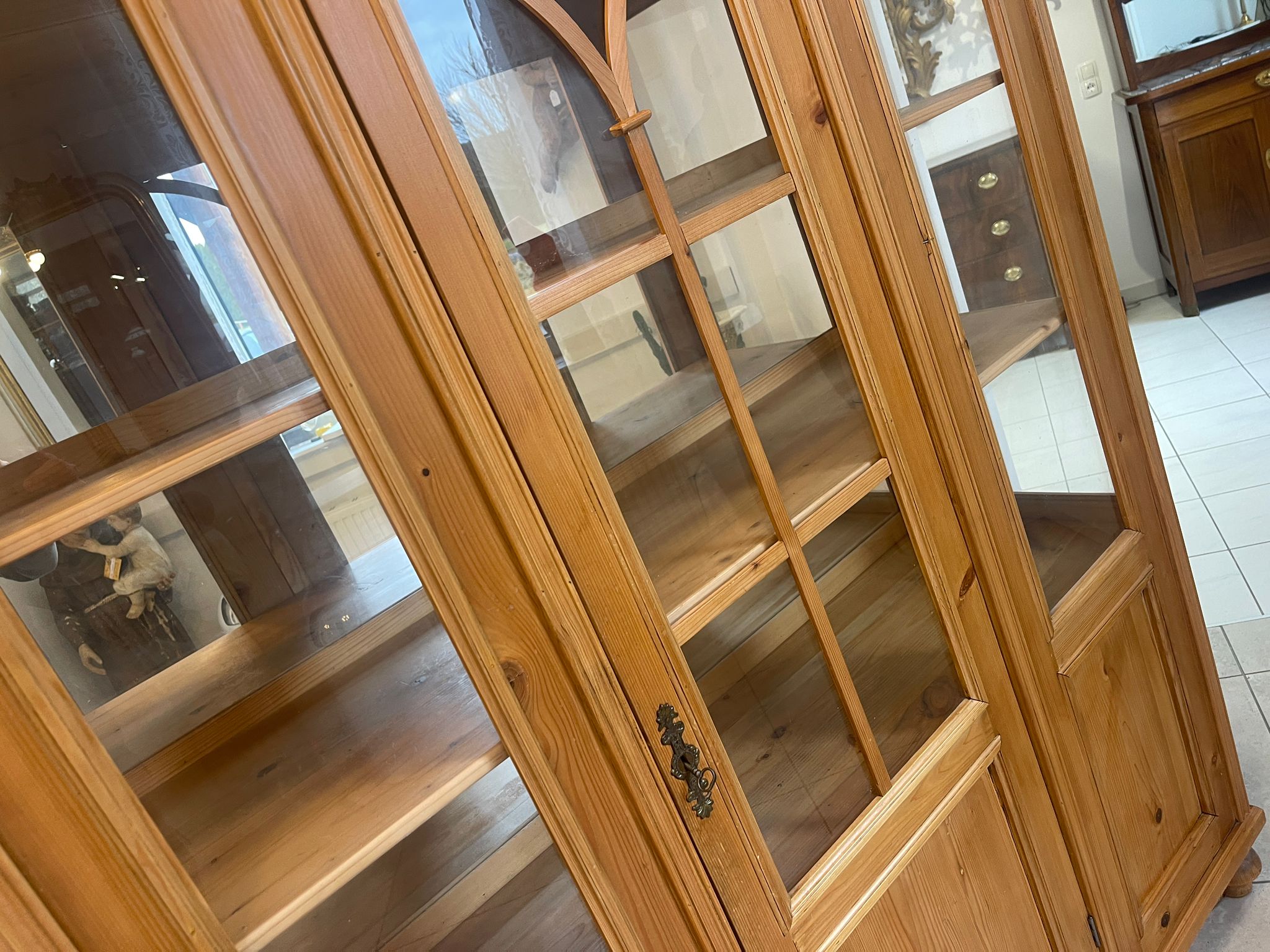 Bäuerlicher Vitrinenschrank Bücherschrank Bauernschrank Glasschrank E1004