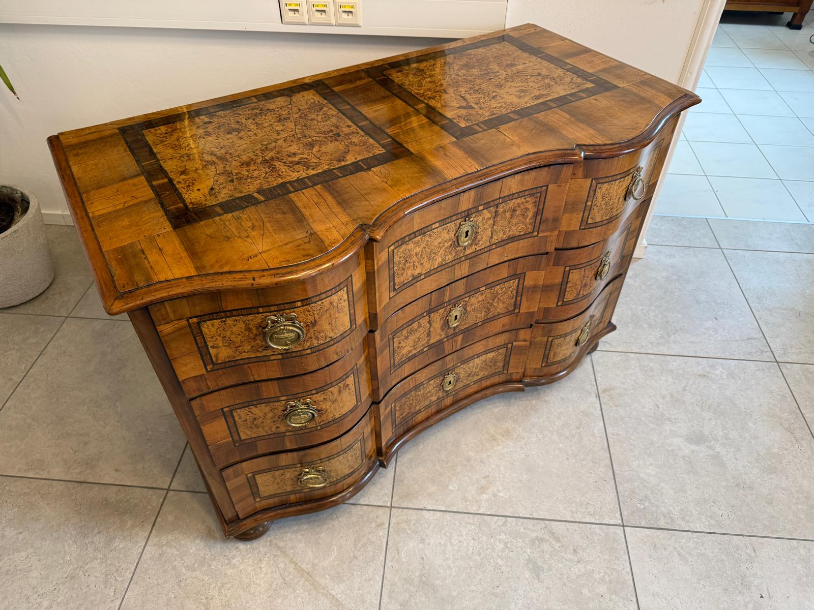 Authentische Barock Kommode Obstholz Marketerien Antiquität Nussholz  G2375