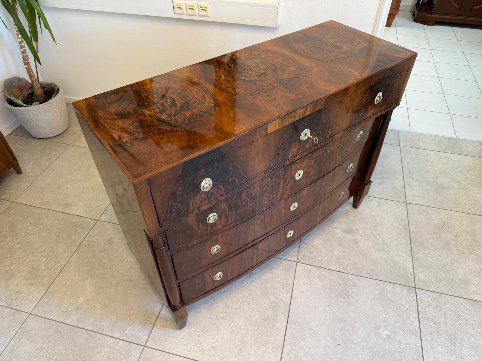 Restaurierte Biedermeier Schreibkommode Nussholz Antiquität G1967