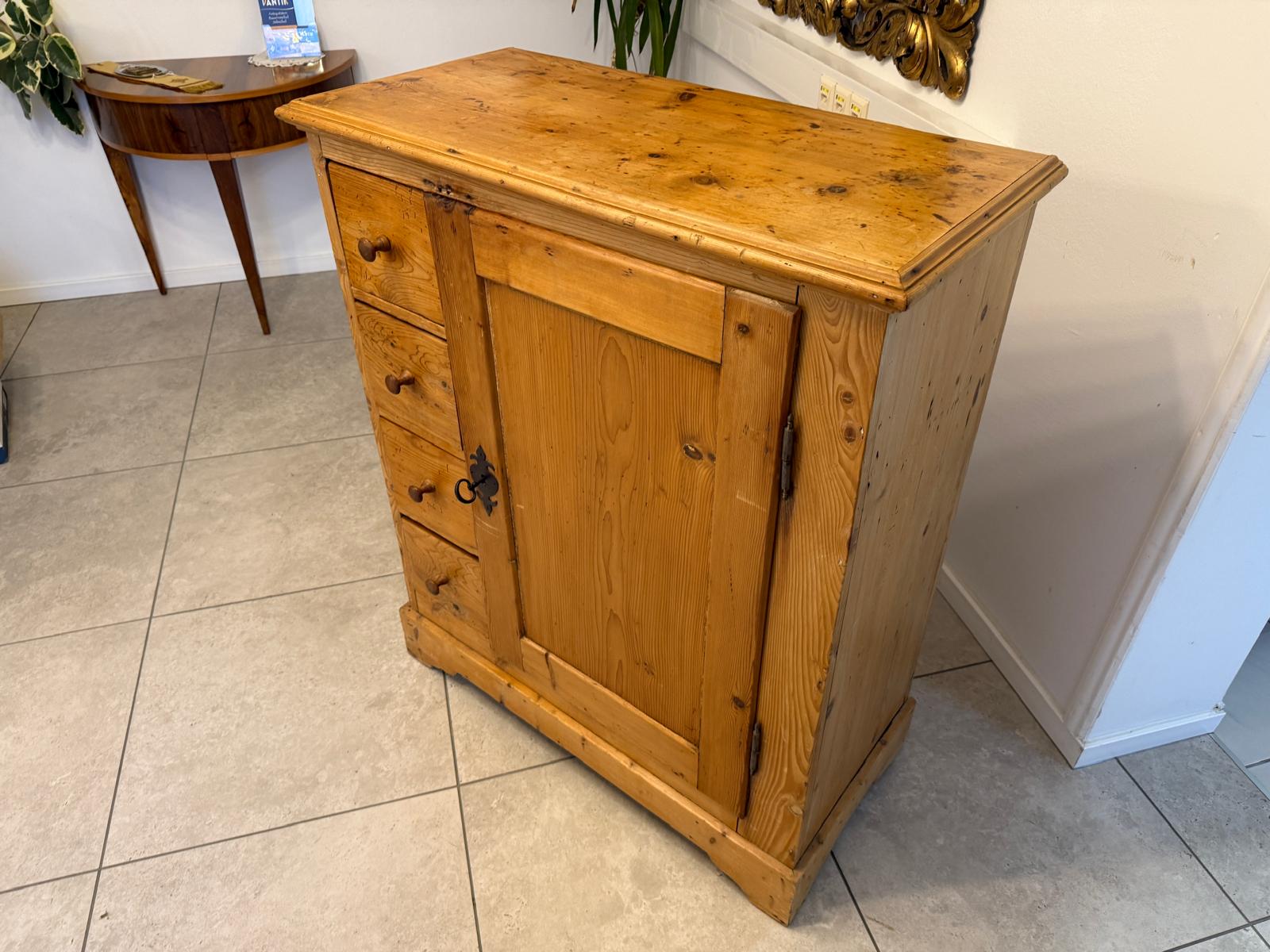 Uriger Biedermeier Brotschrank Almerschrank Speiskasten Bauernkasten G2327