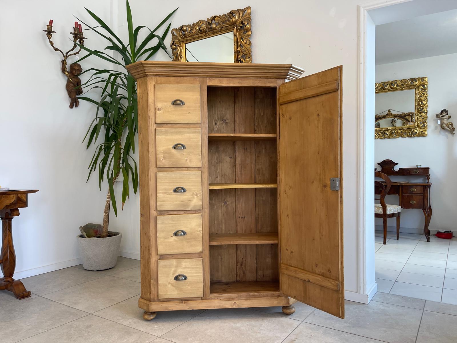 Uriger Biedermeier Brotschrank Almerschrank Vorratskasten Bauernkasten G1650