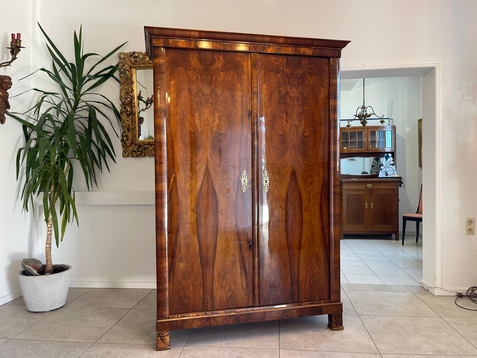 7fd4e0e2-032d-40b4-88cc-7b023049f730 Sale Original Biedermeier Schrank Kasten Restauriert Traum A5110
