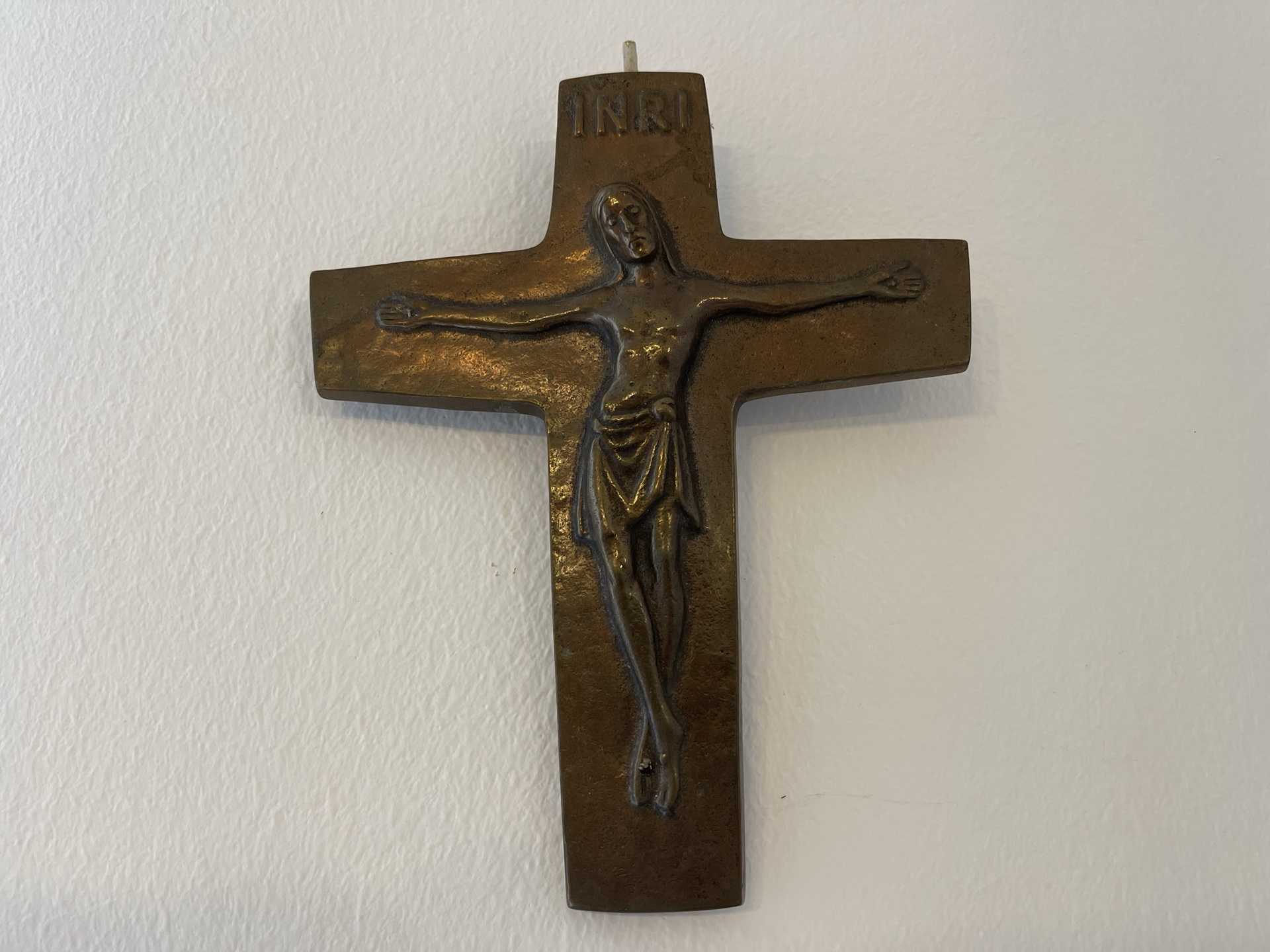 Kreuz Kruzifix Wandkreuz Jesus INRI Messing B1069