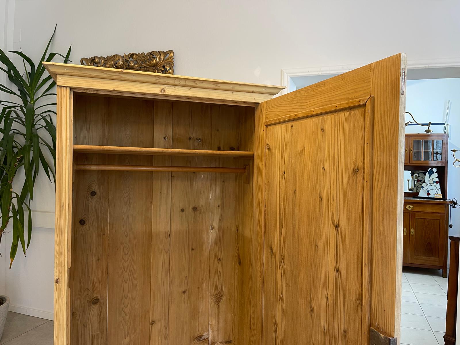 Sale Restaurierter Gründerzeit Bauernschrank Naturholzschrank G1114