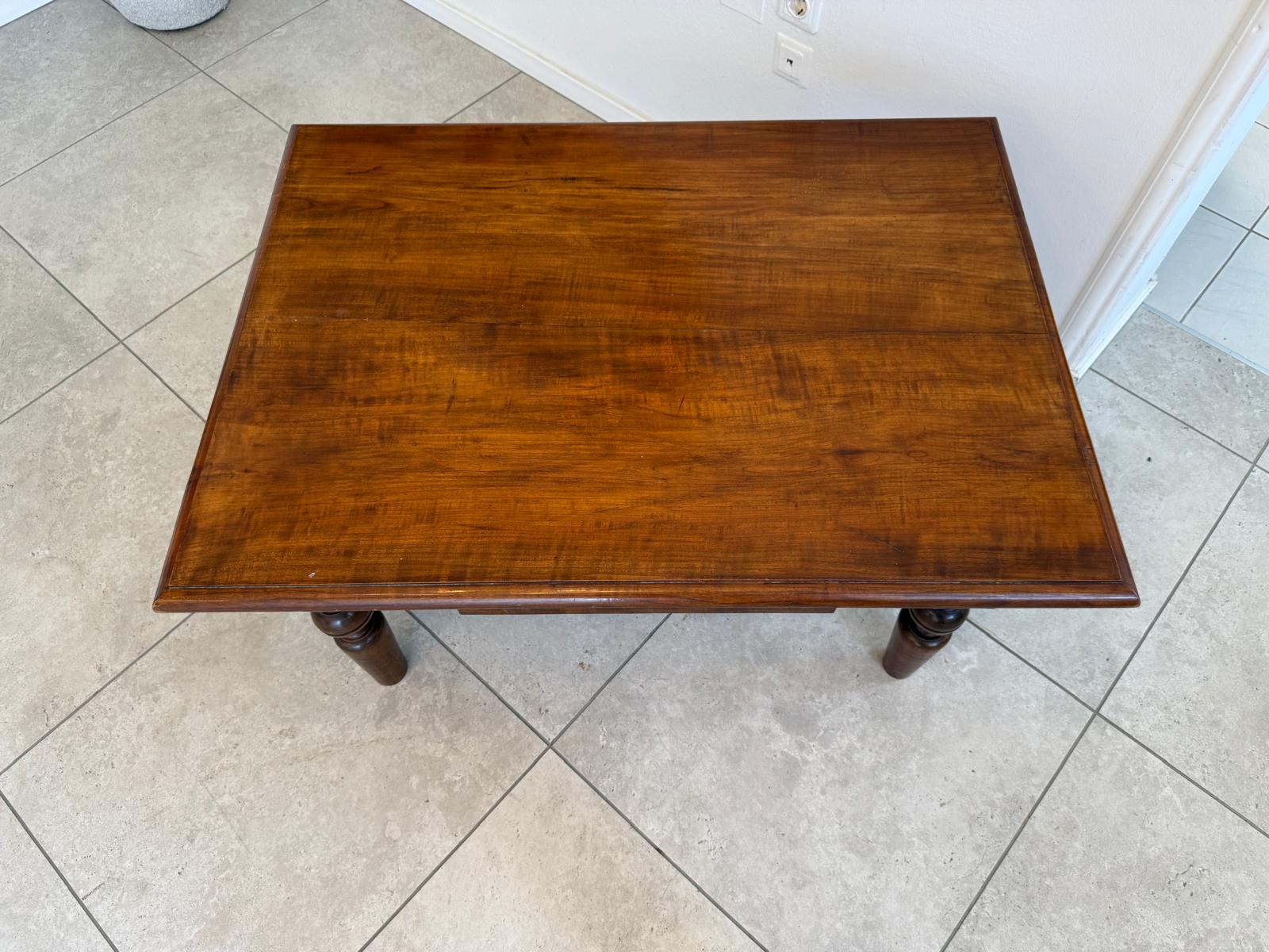 Gründerzeit Tisch Couchtisch Tisch Nussholz G1760