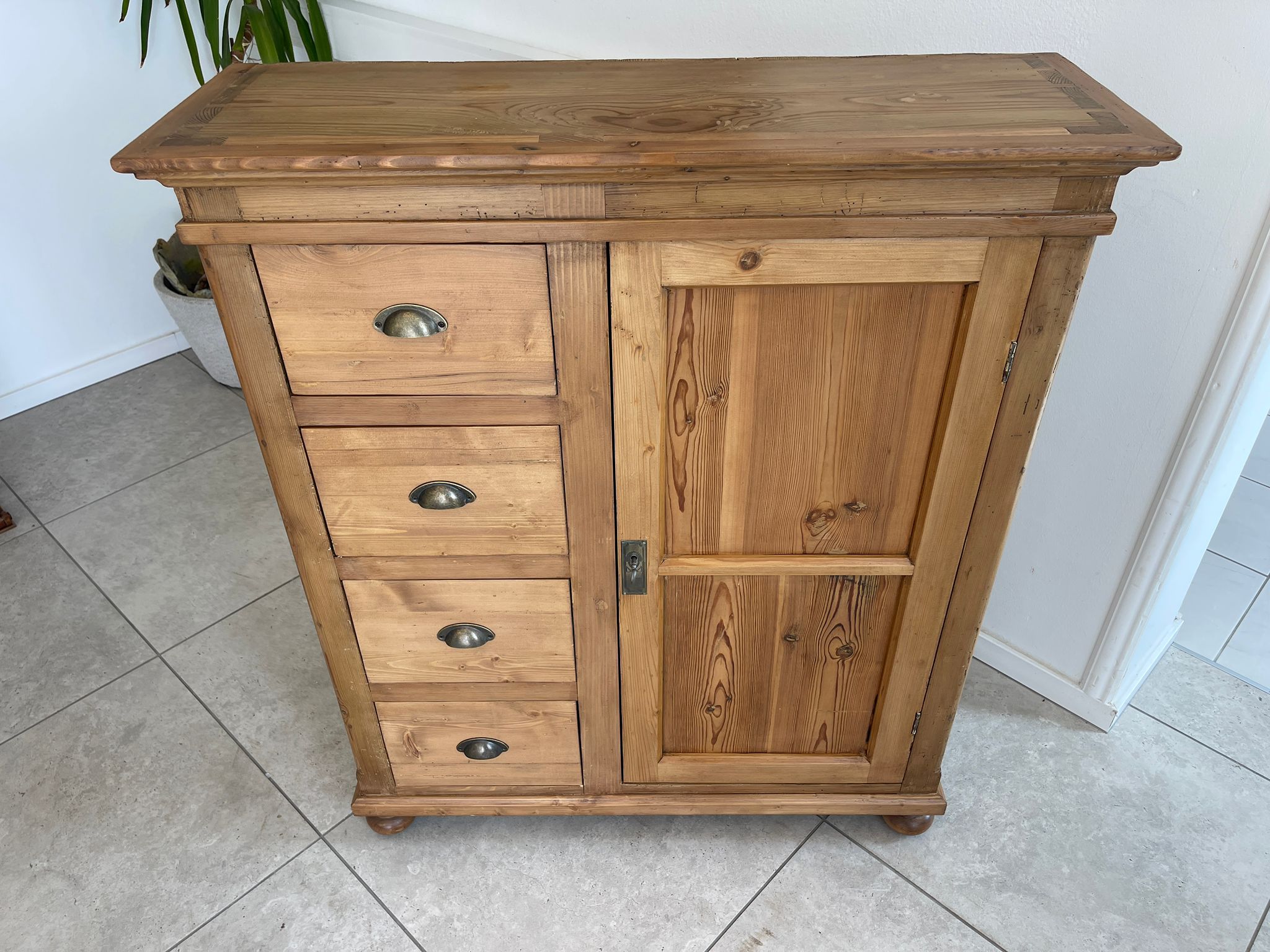 Uriger Jugendstil Brotschrank Almerschrank Vorratskasten Kasten Antik G1661