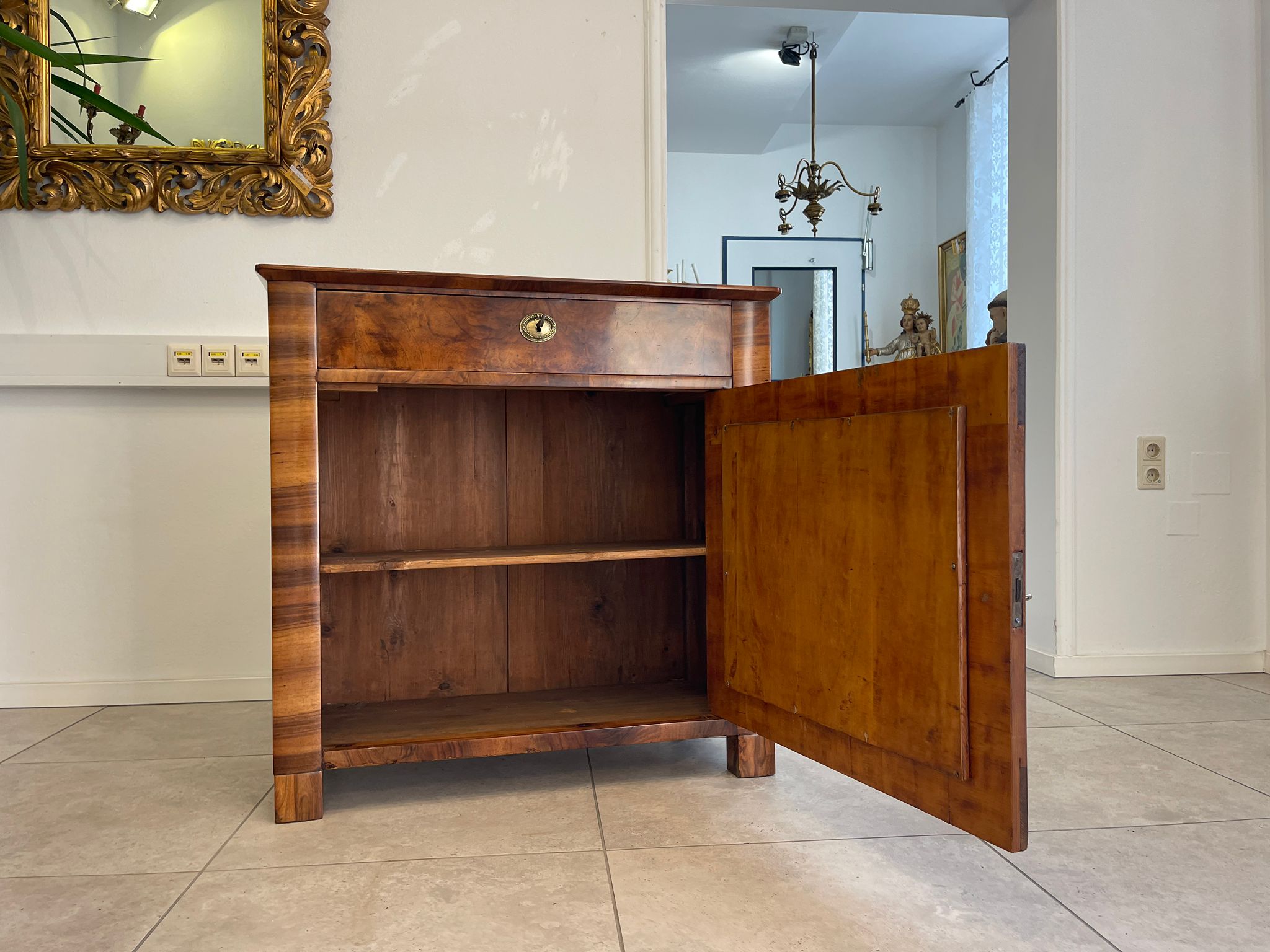 120d2451-f8b7-403d-bba9-cfa5817c1c5a Oriiginales Biedermeier Trumeau Anrichte A4989