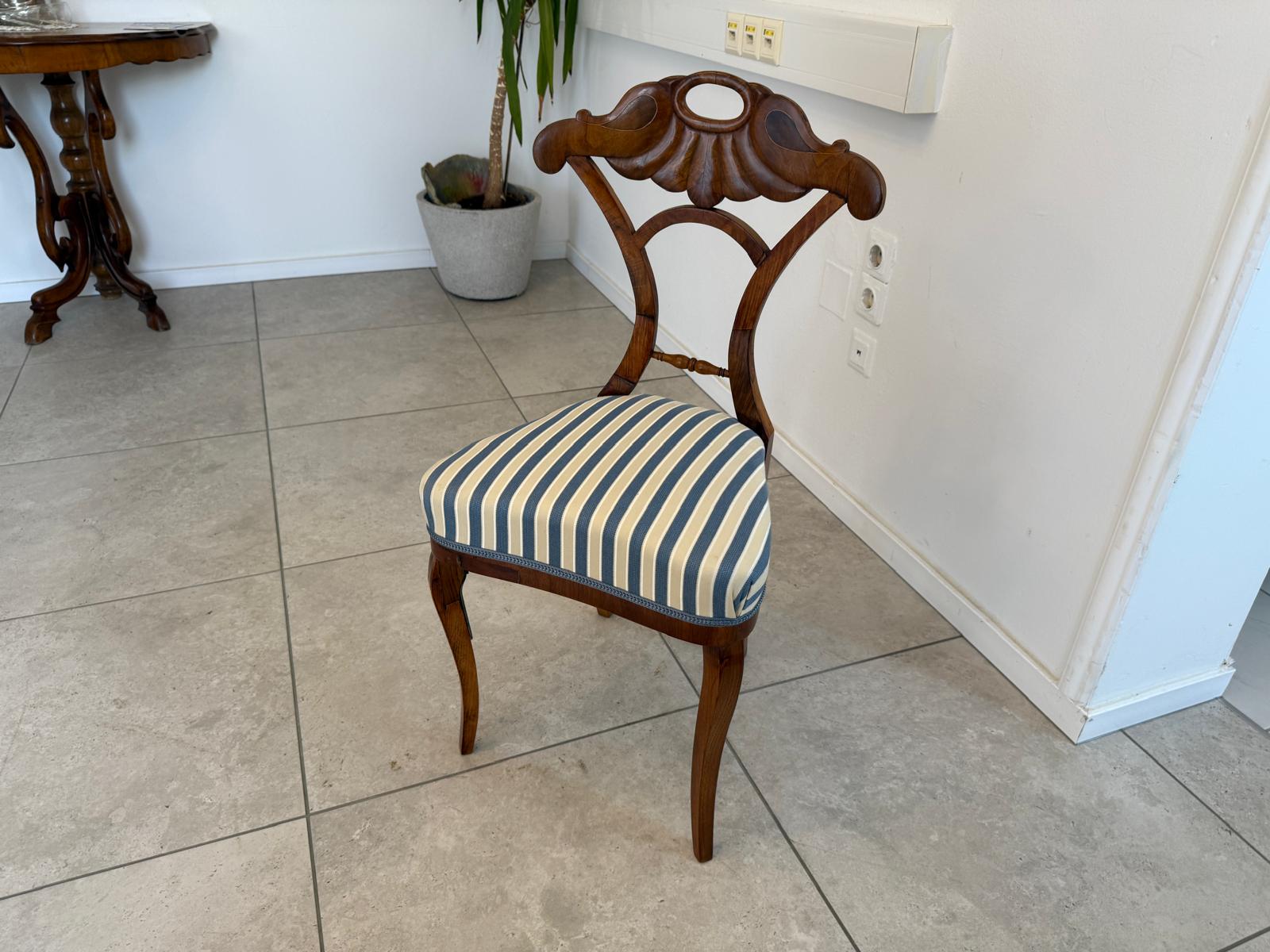 Biedermeier Sessel Nussholz Rarität Antiquität G1769