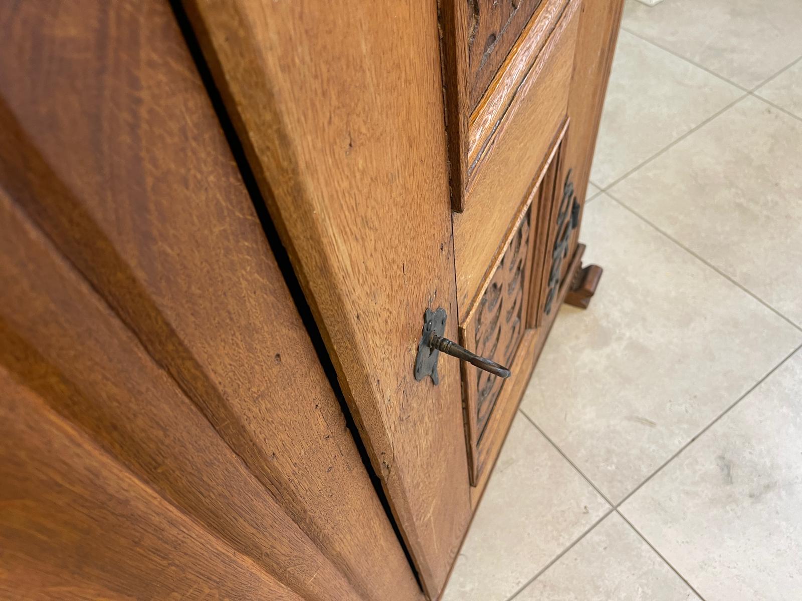 Originaler Eichenschrank Rauchschrank Kasten um 1800 G1344
