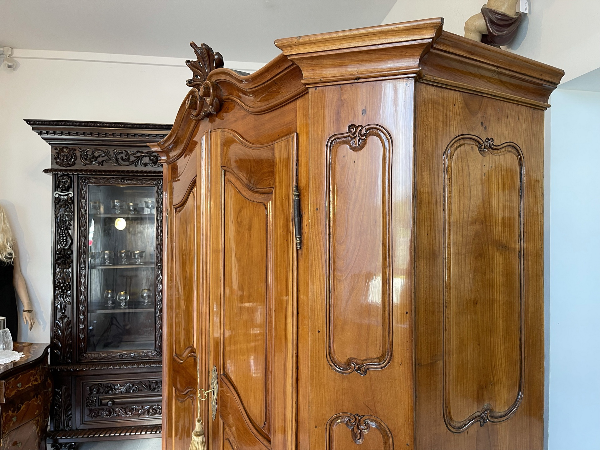 barock-empire-biedermeier_12j4Wp2ecHGu4Uc Prachtvoller Barockschrank Bauernschrank Antik Altrestauriert A2773