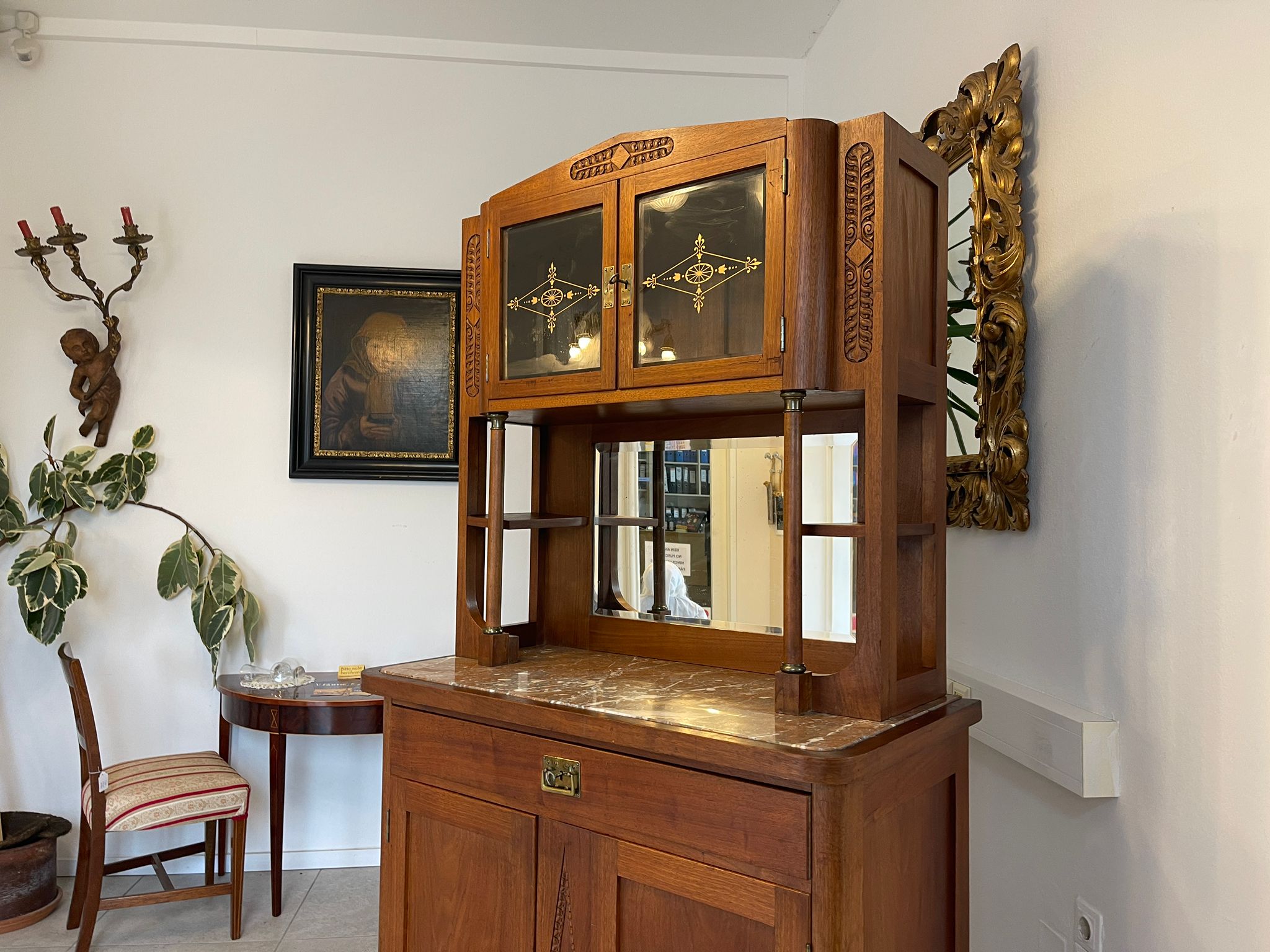 8097b0fb-7333-48f5-ac6e-fd53e0a87227 Traum Jugendstil Kredenz Bücherschrank Beschnitzt A5098