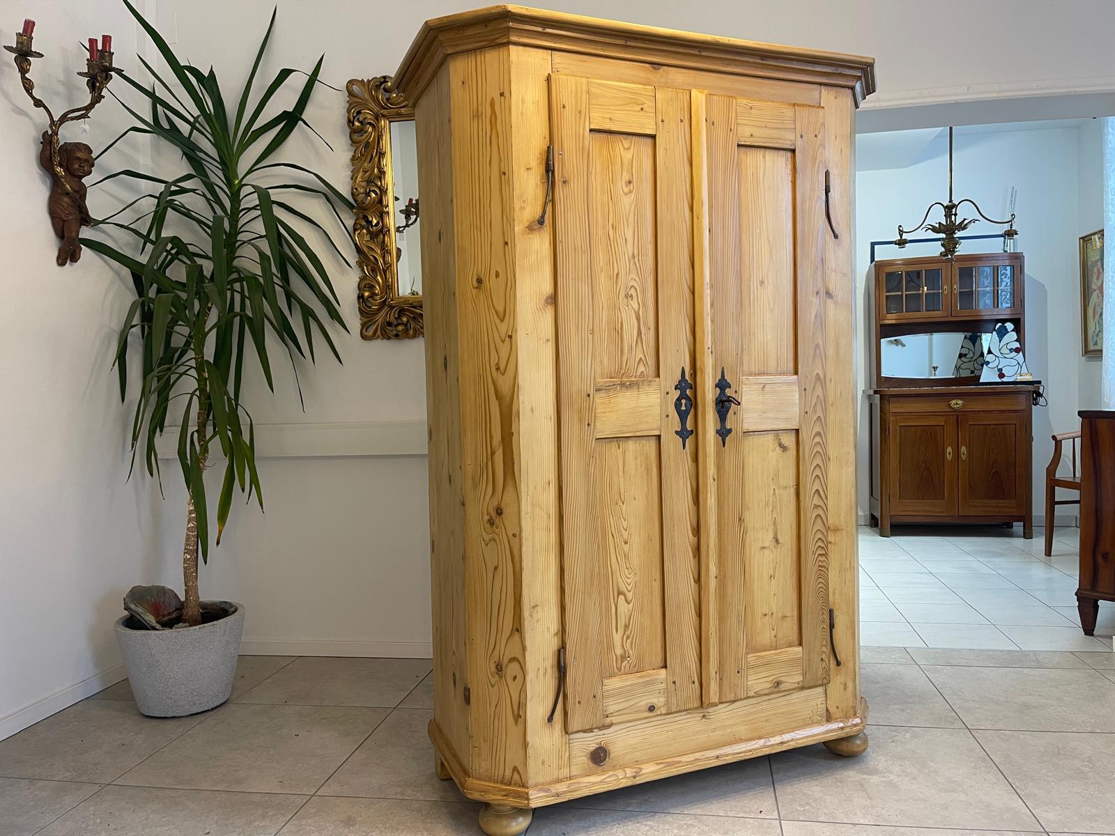 Bauernschrank Barockschrank Barock Hallenschrank Kasten E1025