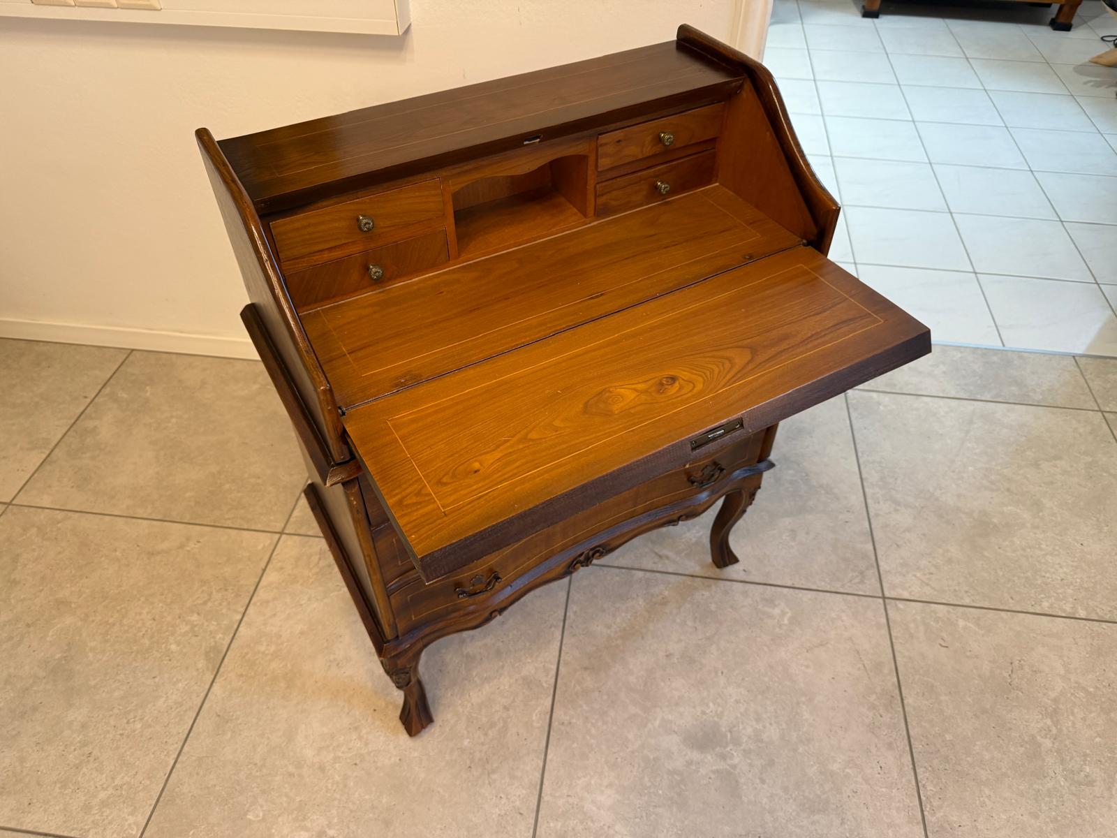 Zierlicher Barocker Sekretär Schreibtisch Wurzelholz G2310