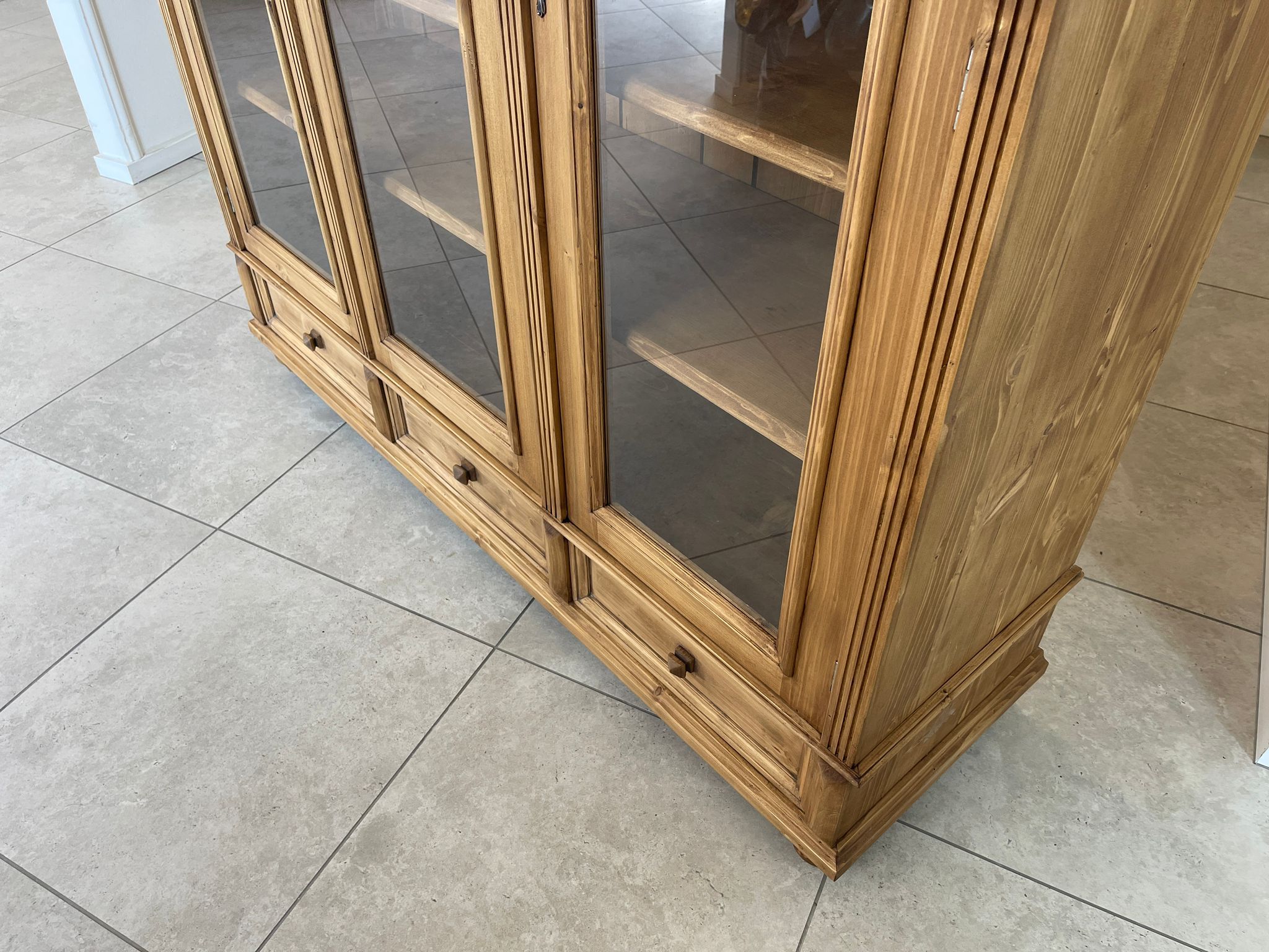 b741bd42-dba3-4c3e-98d5-2a9f8a4485d1 Bauernvitrine Bücherschrank Ordnerschrank Bauernschrank A5442
