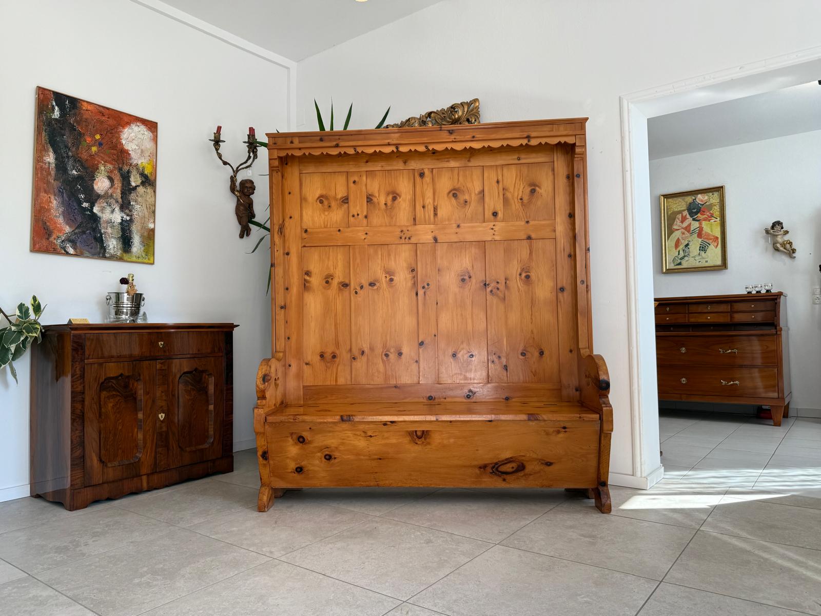 Provinzielle Bäuerliche  Truhenbank Landhausbank Bankerl Zirbenholz G1857