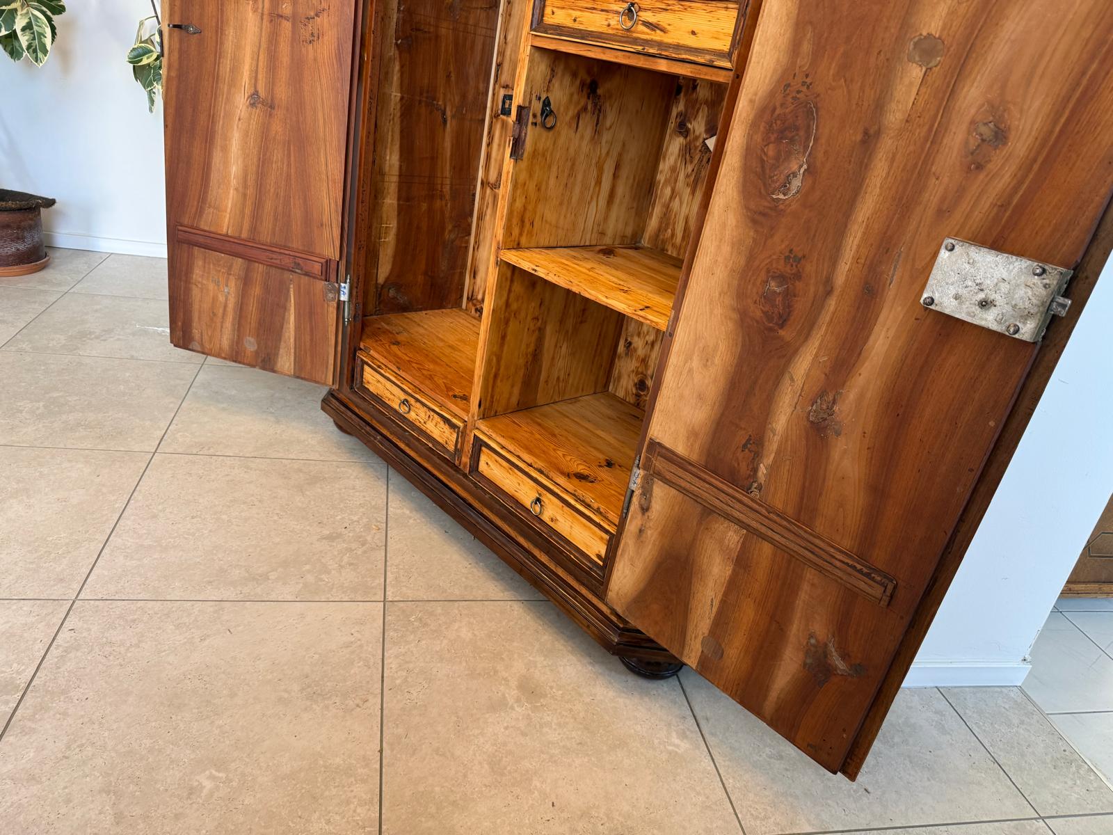 Barocker Hallenschrank Barockschrank Maria Theresienschrank D1179