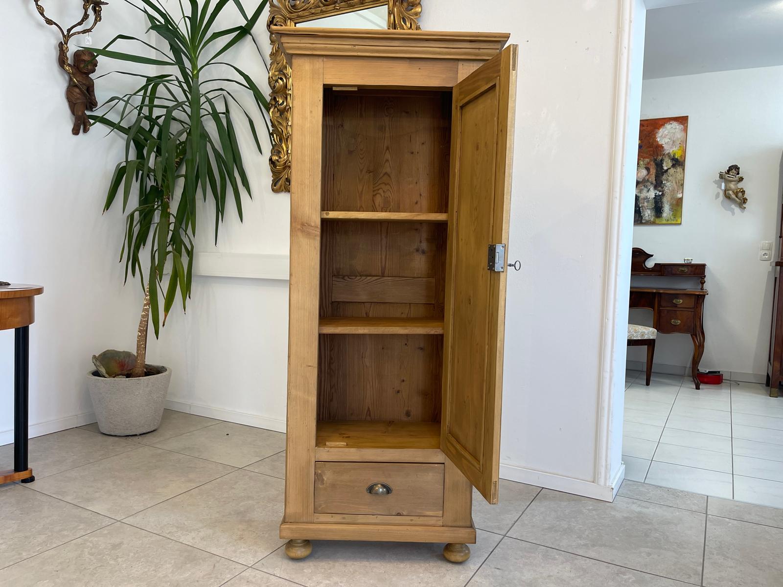Bäuerlicher 1 türiger Bauernschrank Jugendstil Naturholzschrank G1320