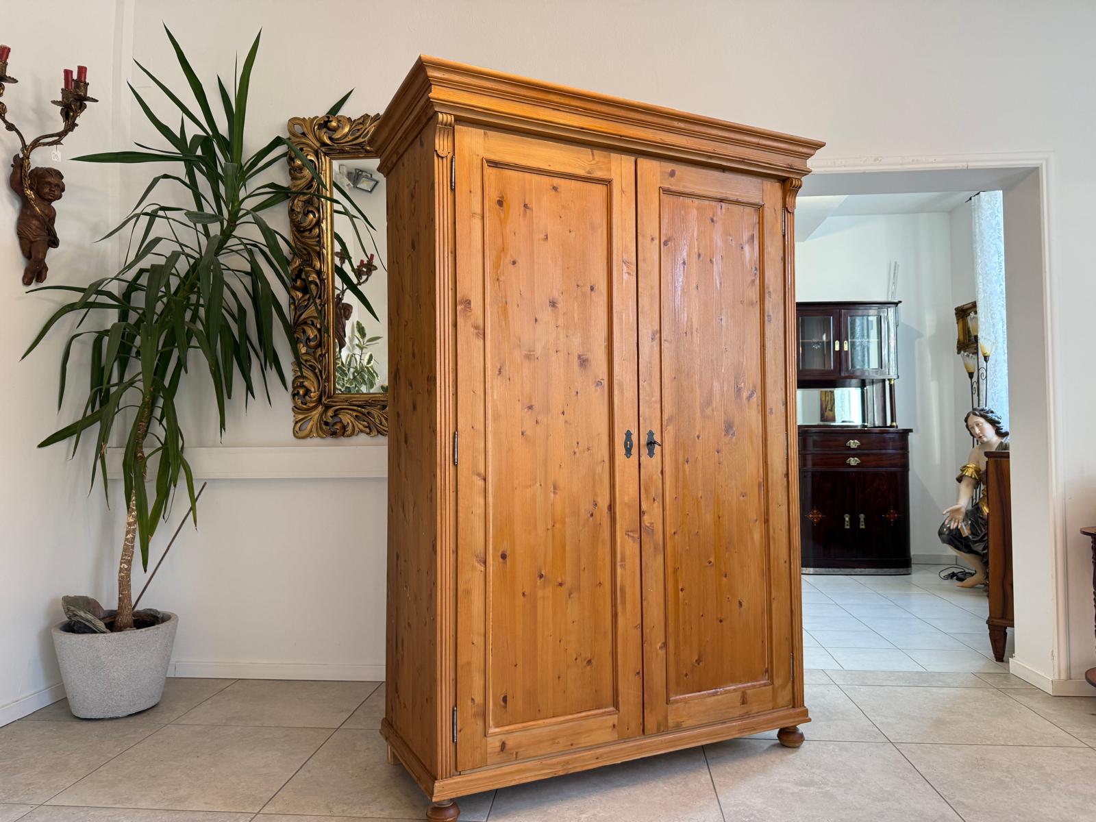 Gründerzeit Bauernschrank Bauernkasten Hallenschrank Weichholz G1046-1