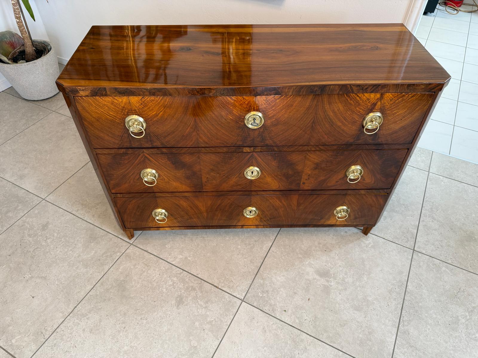 Biedermeier Kommode 3 Ladenkommode Nussholz Antiquität D2480
