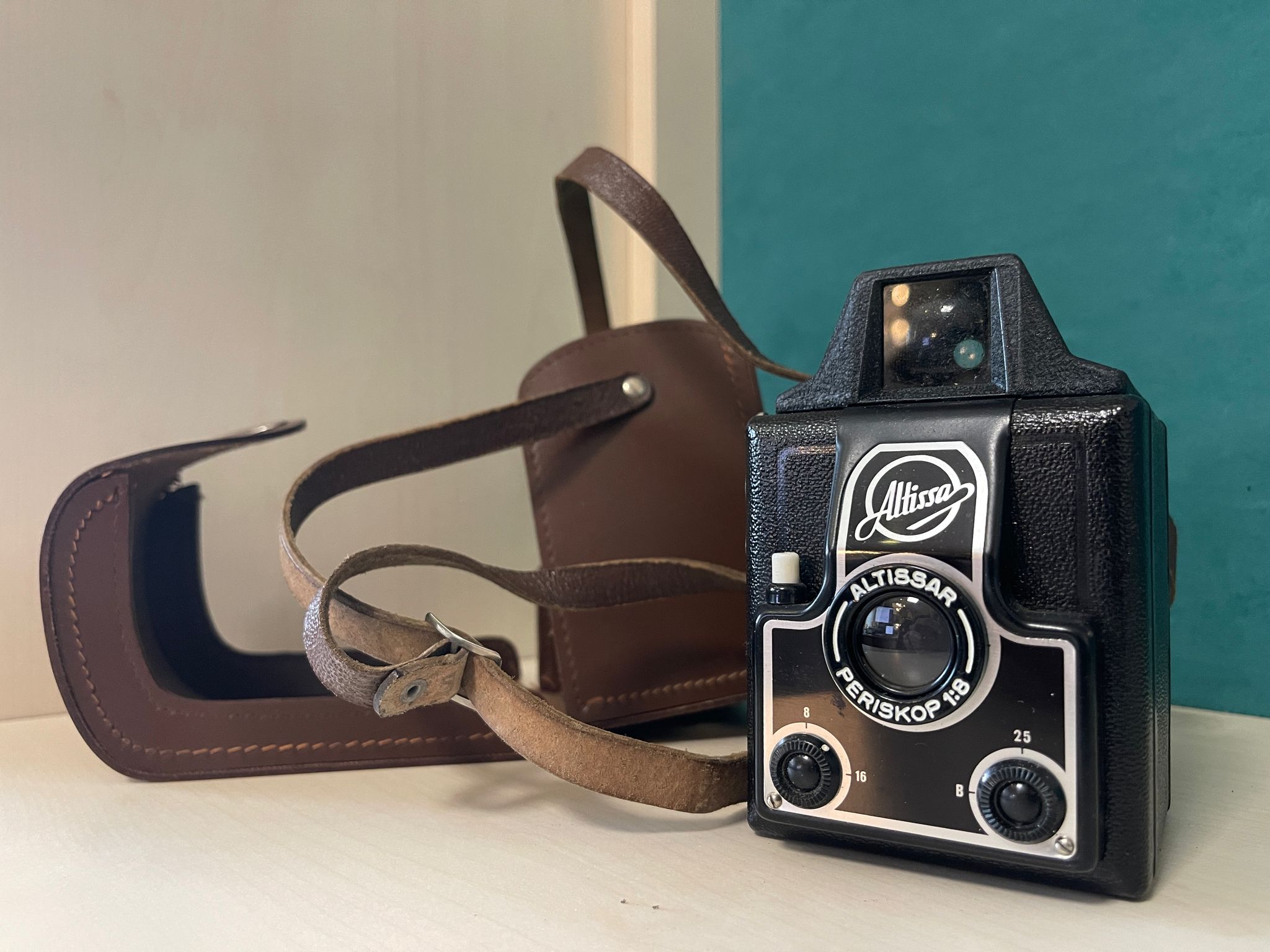 Altissa Altissar Periskop f:8 – DDR-Boxkamera mit Originaltasche Foto6