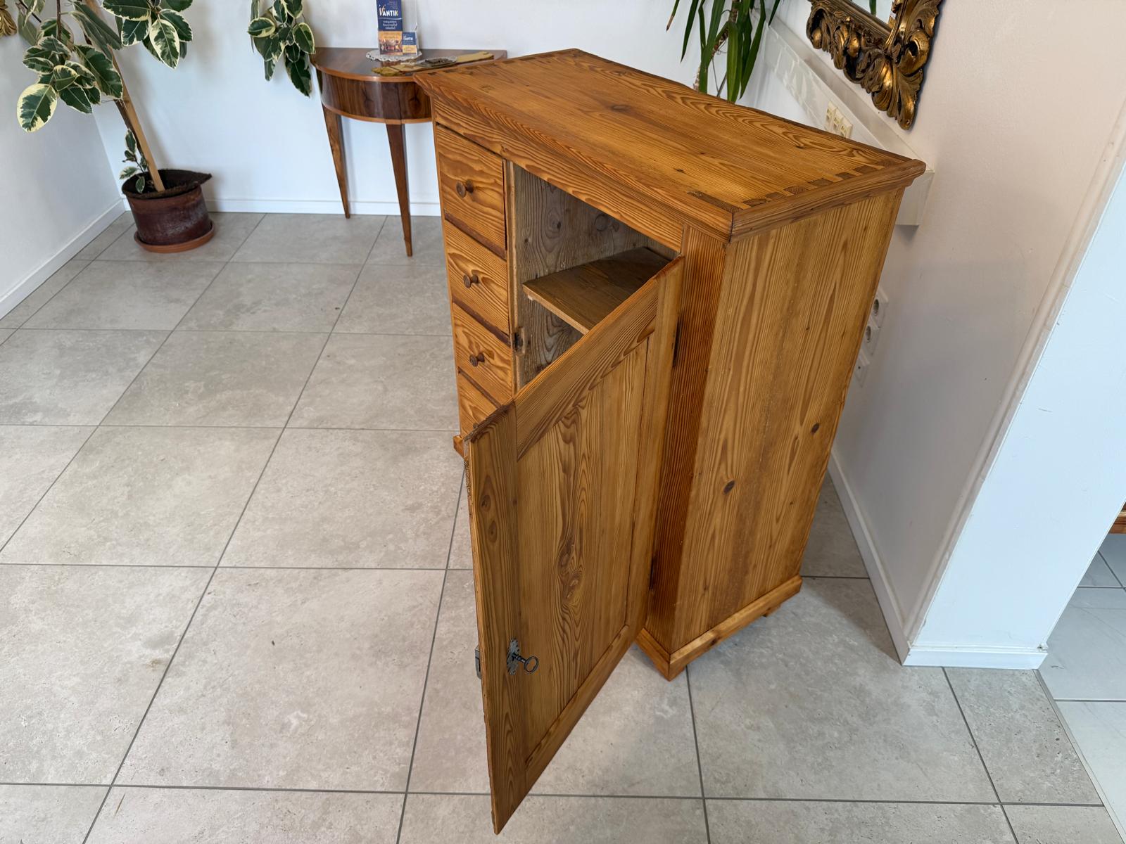 Brotschrank Almerschrank Speiskasten Bauernkasten Naturholzschrank Antik G2170