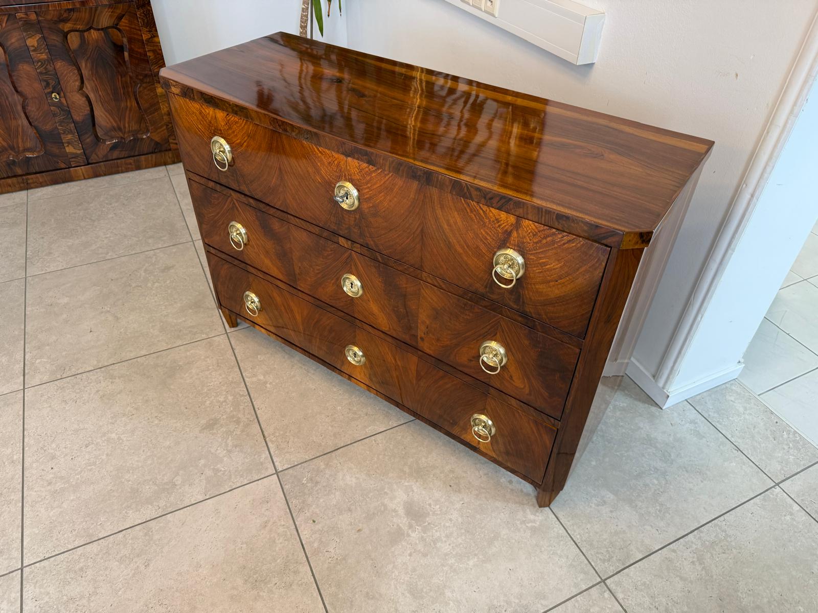 Biedermeier Kommode 3 Ladenkommode Nussholz Antiquität D2480