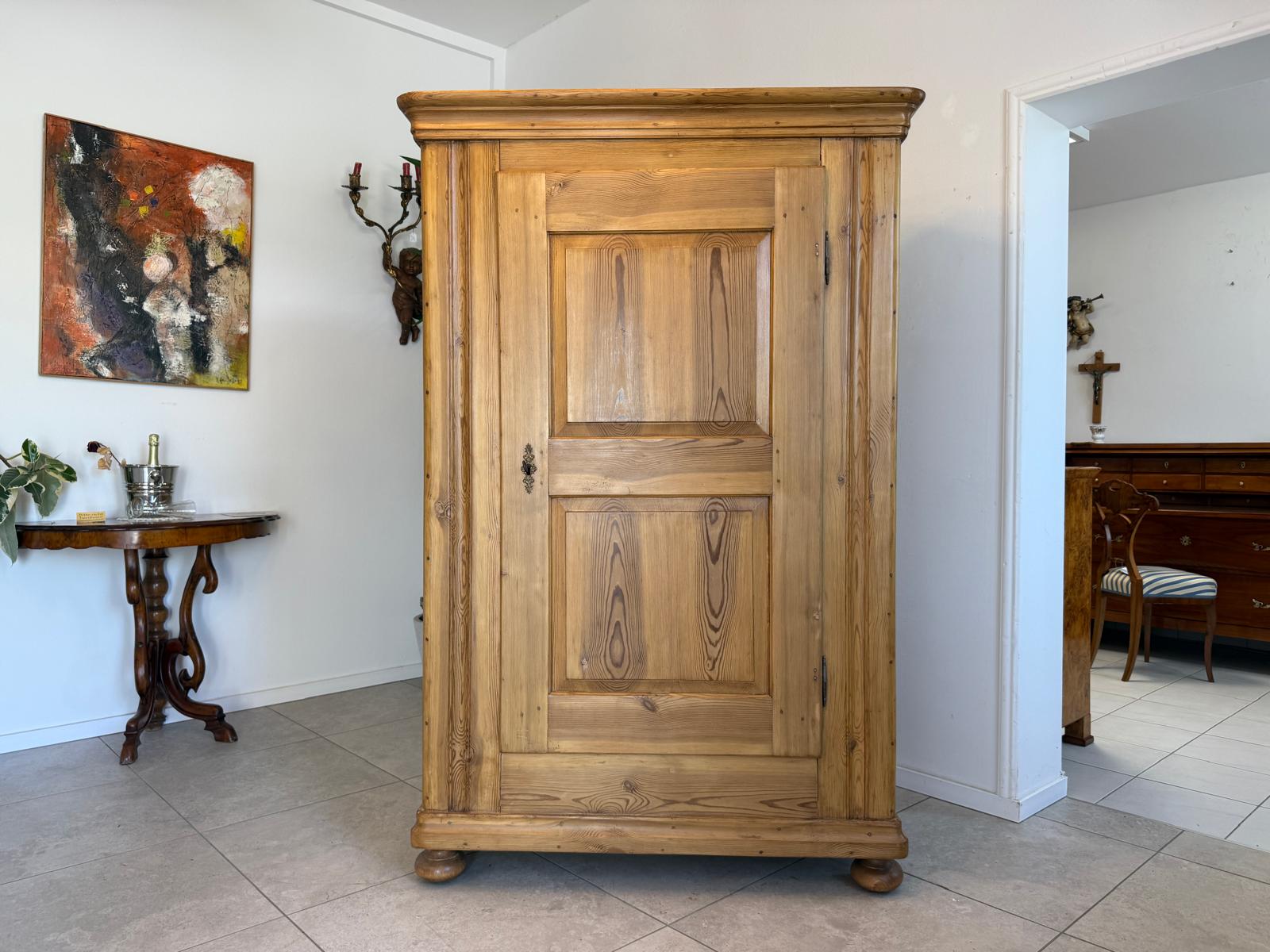 Originaler restaurierter Biedermeier Bauernschrank Naturholzschrank G1792