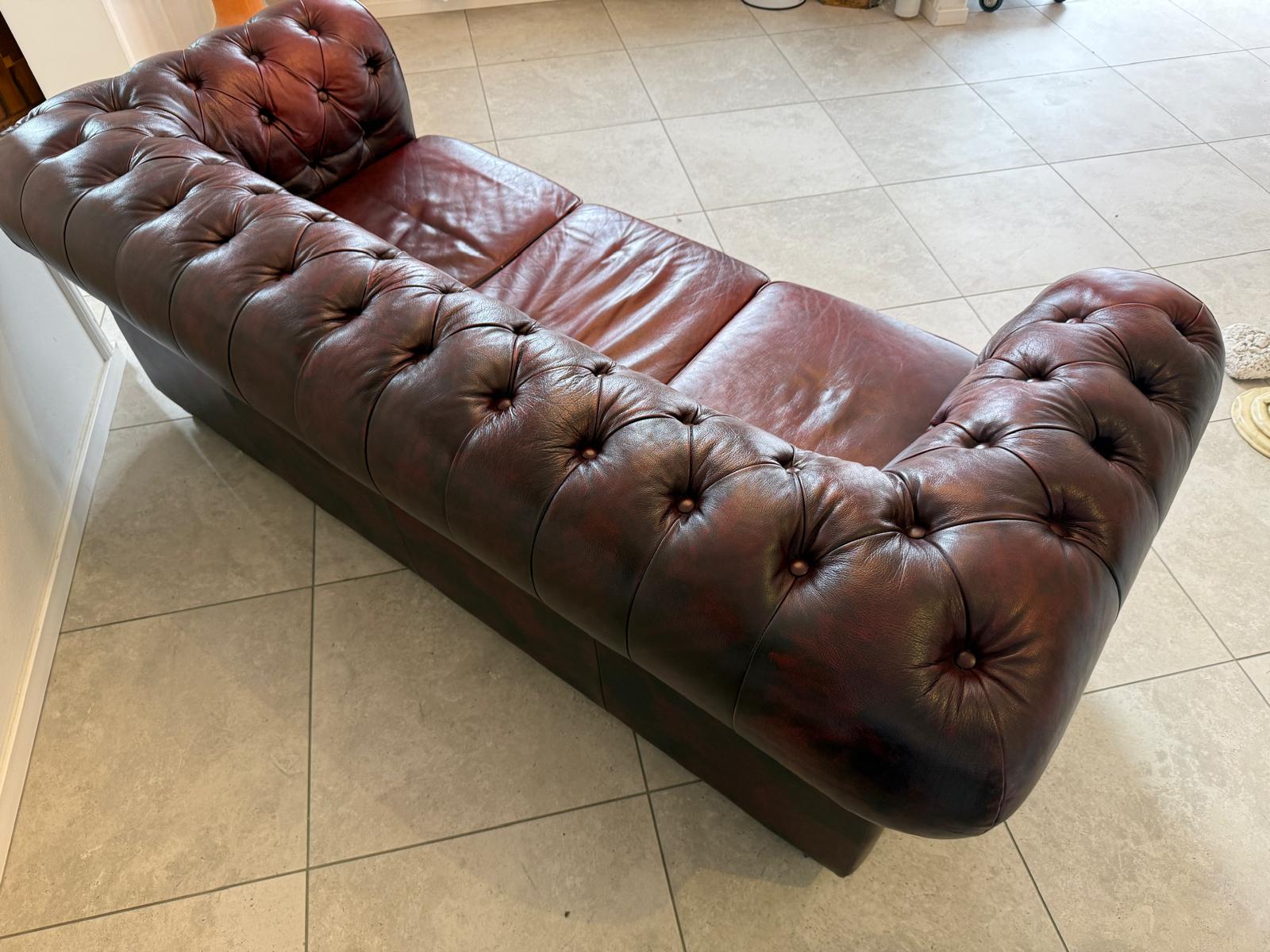 Chesterfield 3er Clubsofa Diwan Couch Oxblood Kultmöbel G1724