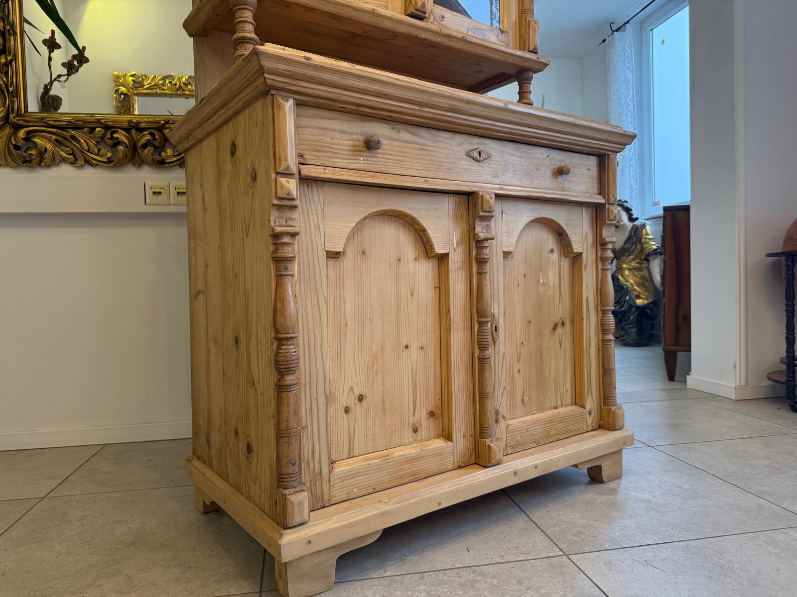 Restaurierte Gründerzeit Küchenkredenz Antike Bauernmöbel Vitrinenschrank D1084