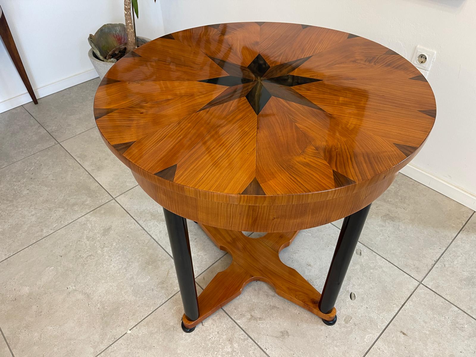 Rstaurierter Biedermeier Tisch Stern Intarsien Designertisch Antiquität G1189