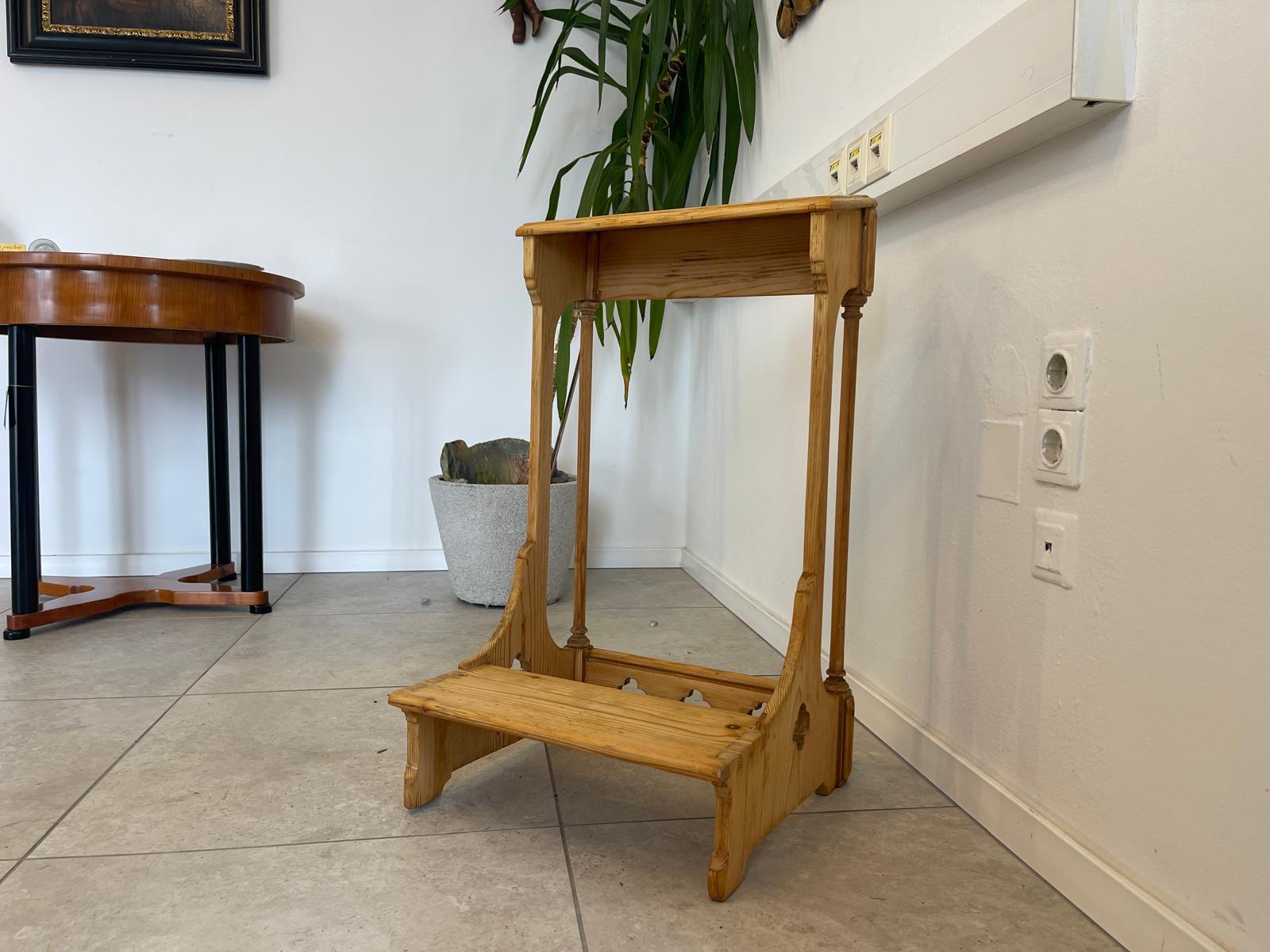 Restaurierter Nonnenschrein Betstuhl Fichtenholz G1289