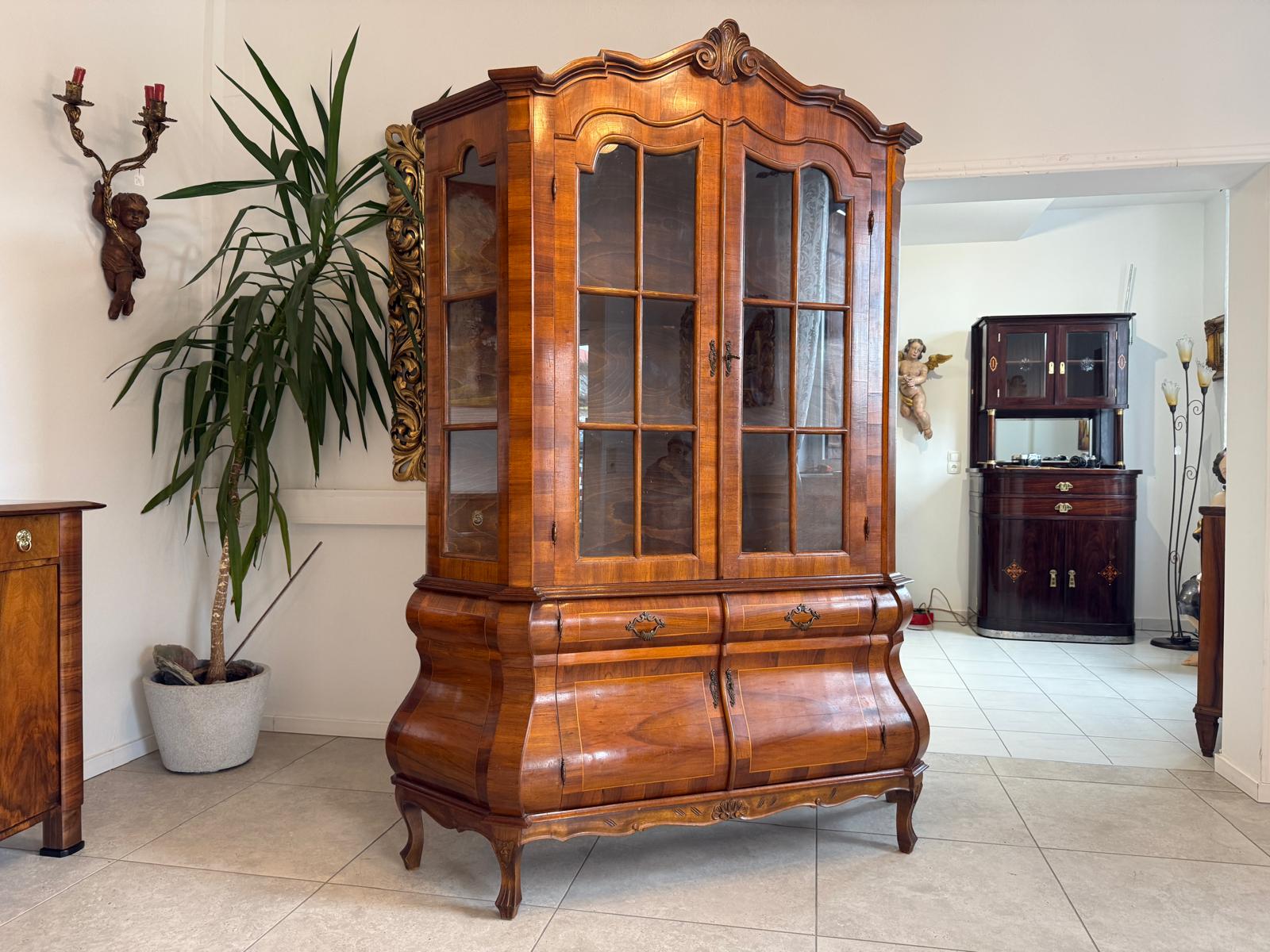 Barockstil Vitrine Intarsiert Nussholz Bücherschrank Stilschrank D2305