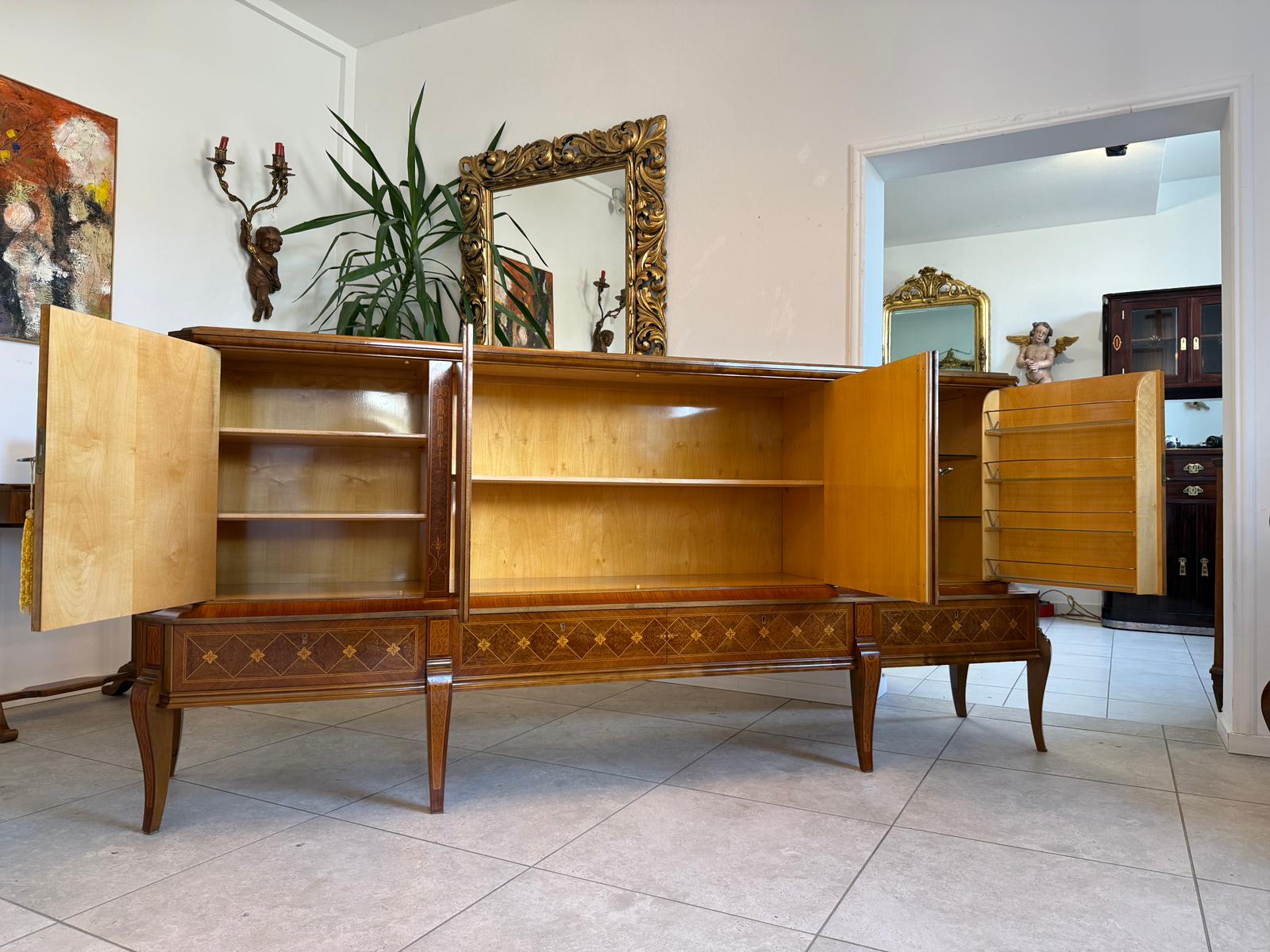 Prächtige Anrichte Sideboard Kommode Barockstil Stilmöbel Traum D1234