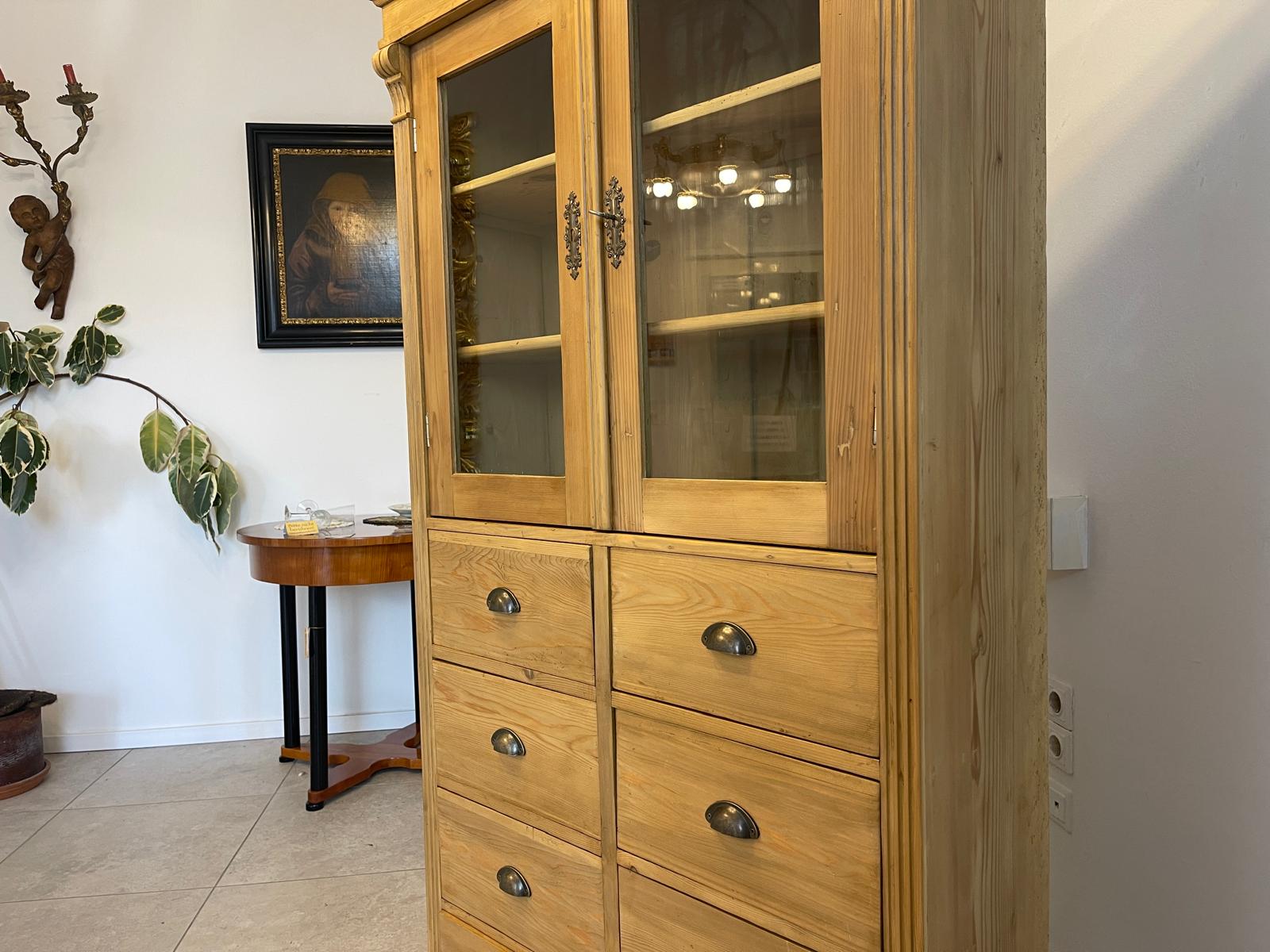 Bäuerliche Vitrine Bauernvitrine Naturholz Bücherschrank Bauernstube G1245