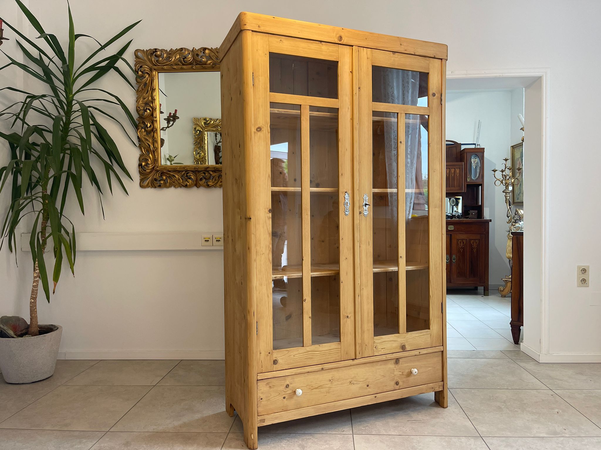 Traum Jugendstil Vitrine Glasschrank Naturholzmöbel Bauernmöbel G1609