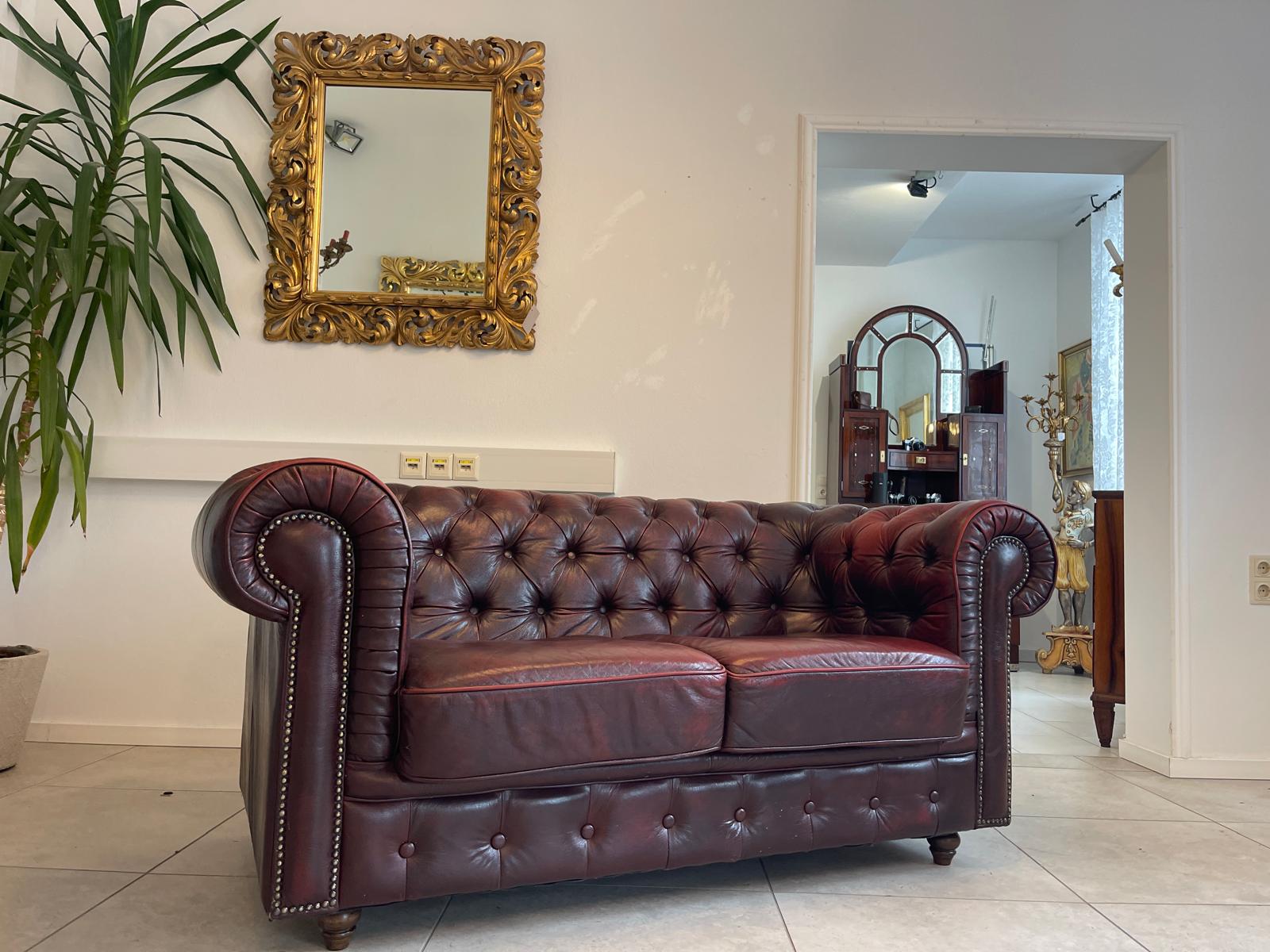 Chesterfield 2er Clubsofa Diwan Couch Oxblood Kultstück G1523