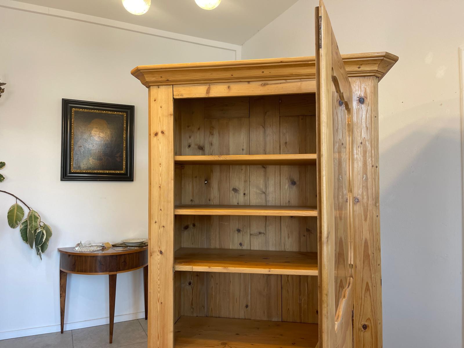 Bäuerliche Vitrine Bauernvitrine Bauernschrank Naturholz Bücherschrank Bauernmöbel G1184