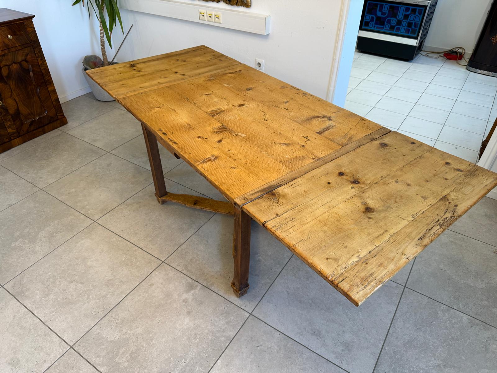 Uriger Bauerntisch Tafeltisch Hüttentisch Naturholztisch Burgenland ifantik D2404