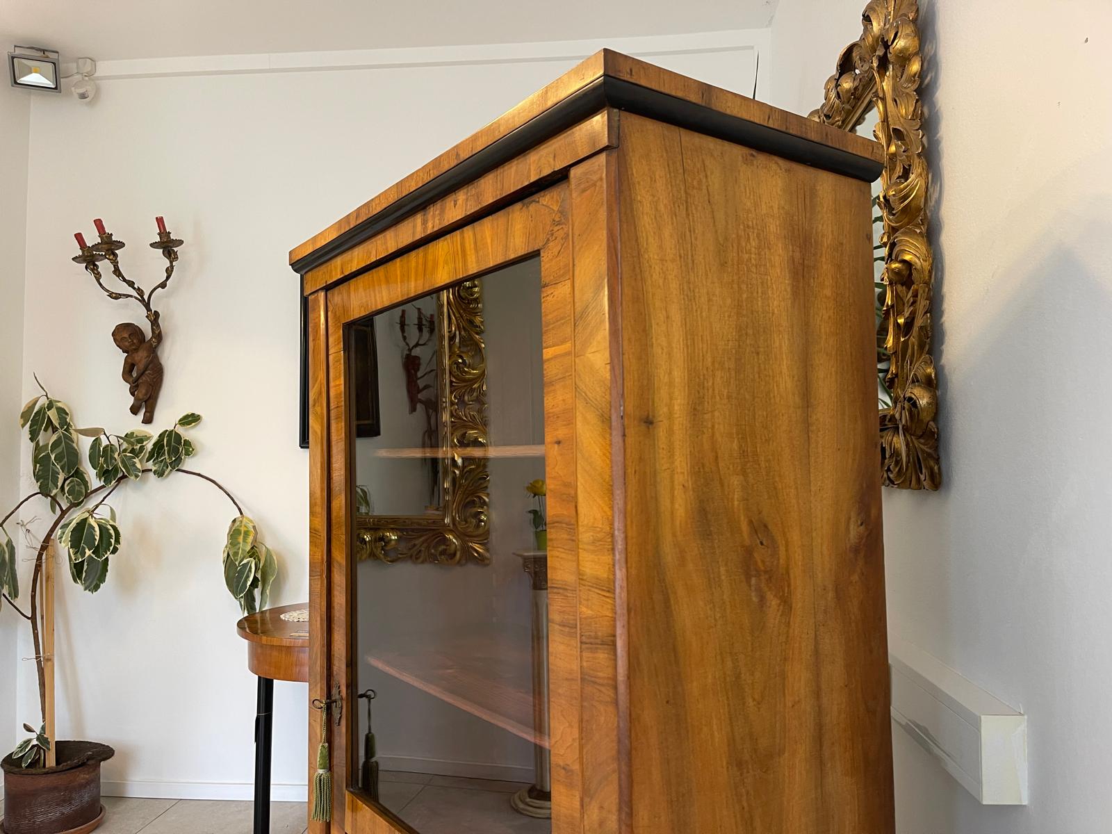 SALE Biedermeier Vitrine Bücherschrank Sammlervitrine, Nussholz G1342