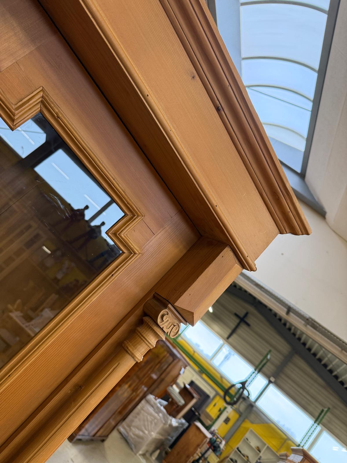 Originale Vitrine Säulen Glasvitrine Bücherschrank Bauernvitrine Antik Bauernkasten D1026