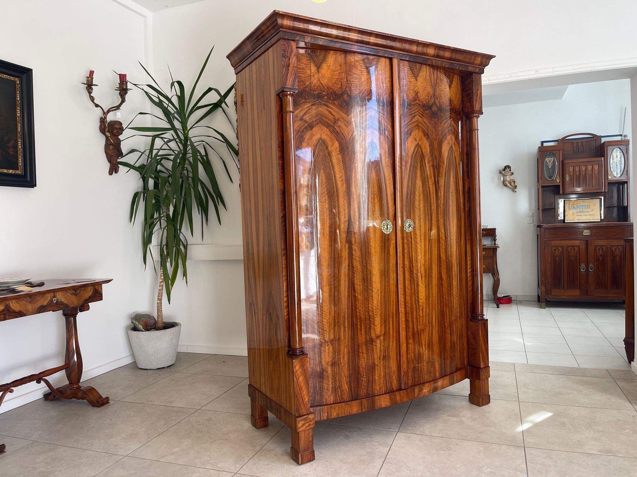 SALE Traum Empire Schrank Säulenschrank Restauriert Antiquität Marketiert G1378
