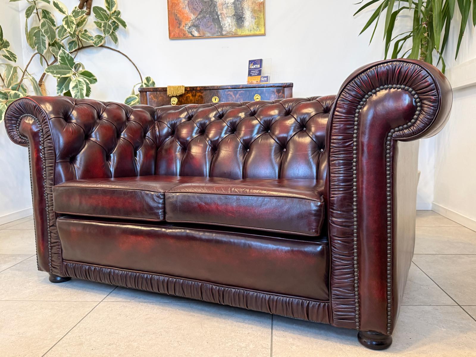 Chesterfield Ensemble 3 teilig Ledersofa Fauteuils Clubmöbel Cultmöbel D1110