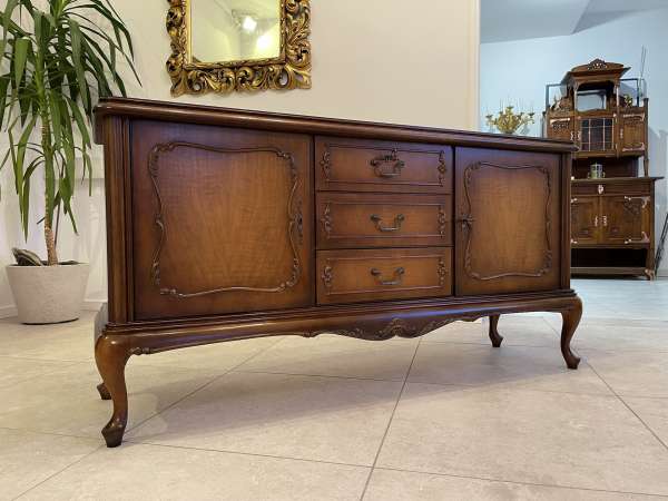 Chippendale Anrichte Nussholz Sideboard A3494
